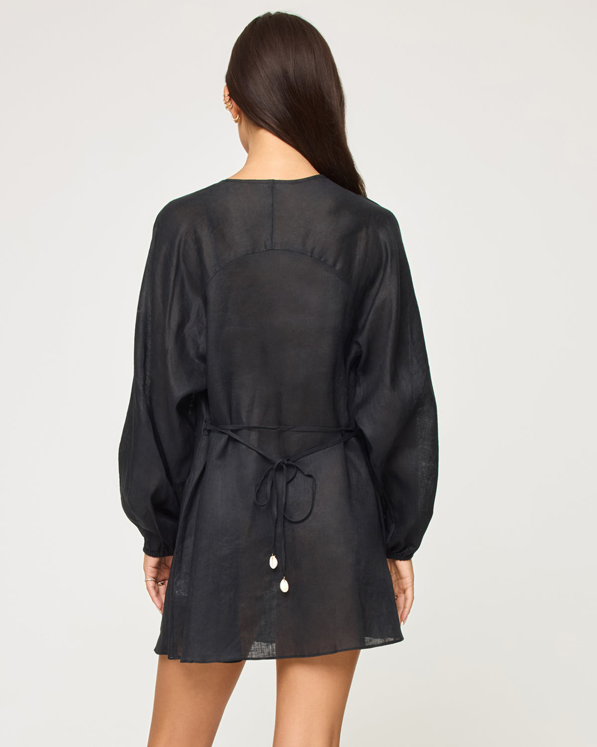 Boat Trip Tunic - Black Black | Model: Jocelyn (size: S)