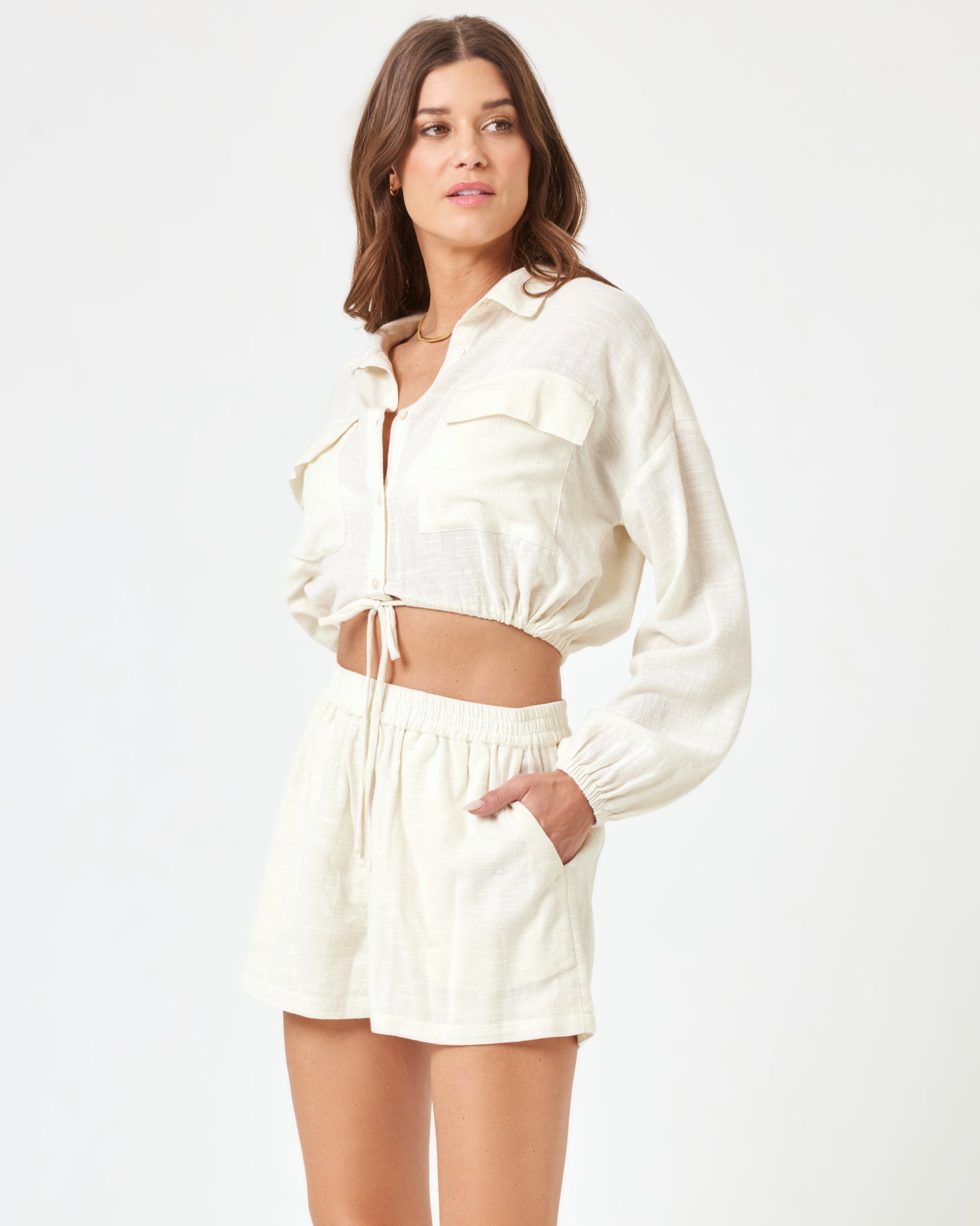 Bora Top - Cream Cream | Model: Maitlynn (size: S)