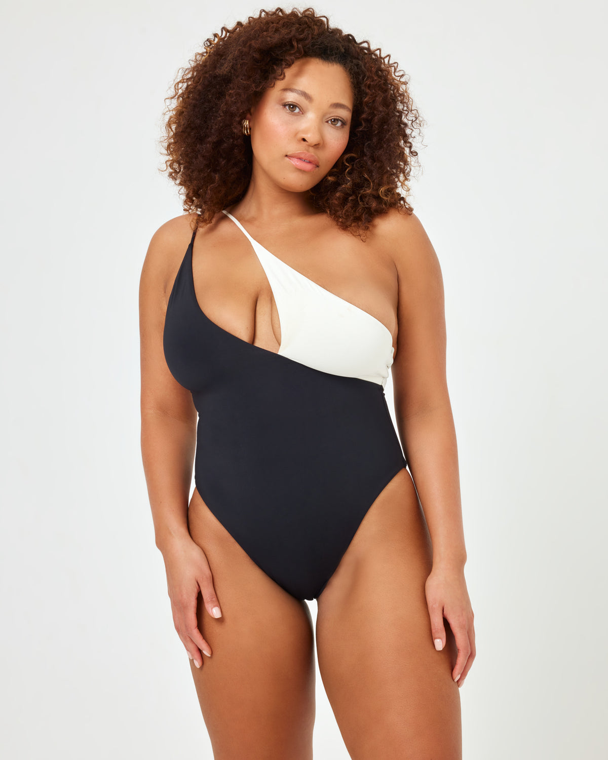 Raquel One Piece - Black-Cream Black-Cream | Model: Amber (size: XL)