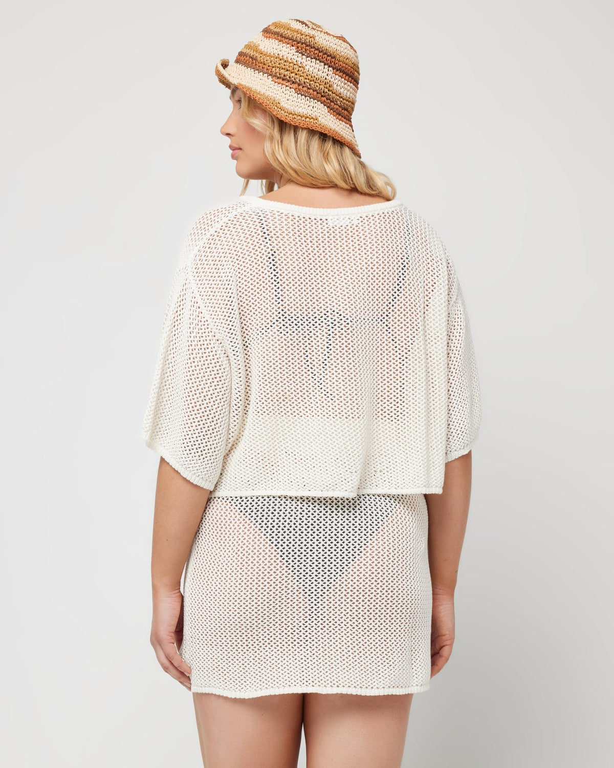 Coast Is Clear Top - Cream Cream | Model: Sydney (size: XL)