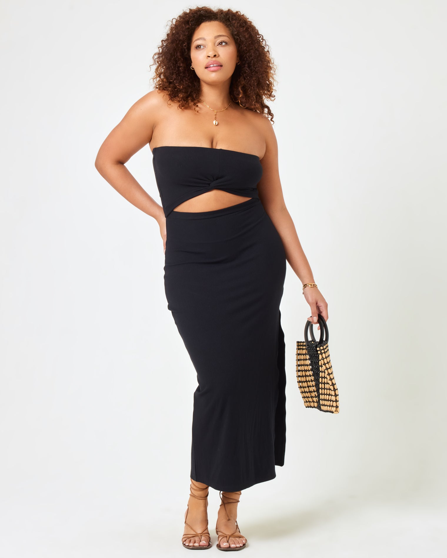 Kierra Dress - Black Black | Model: Amber (size: XL)