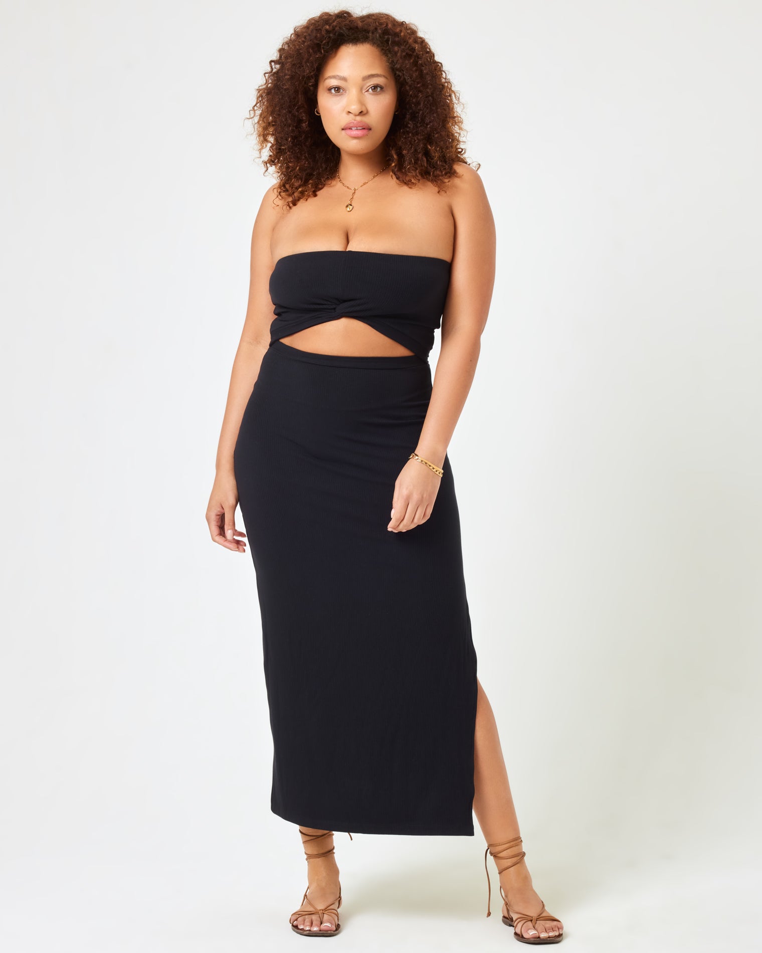 Kierra Dress - Black Black | Model: Amber (size: XL)