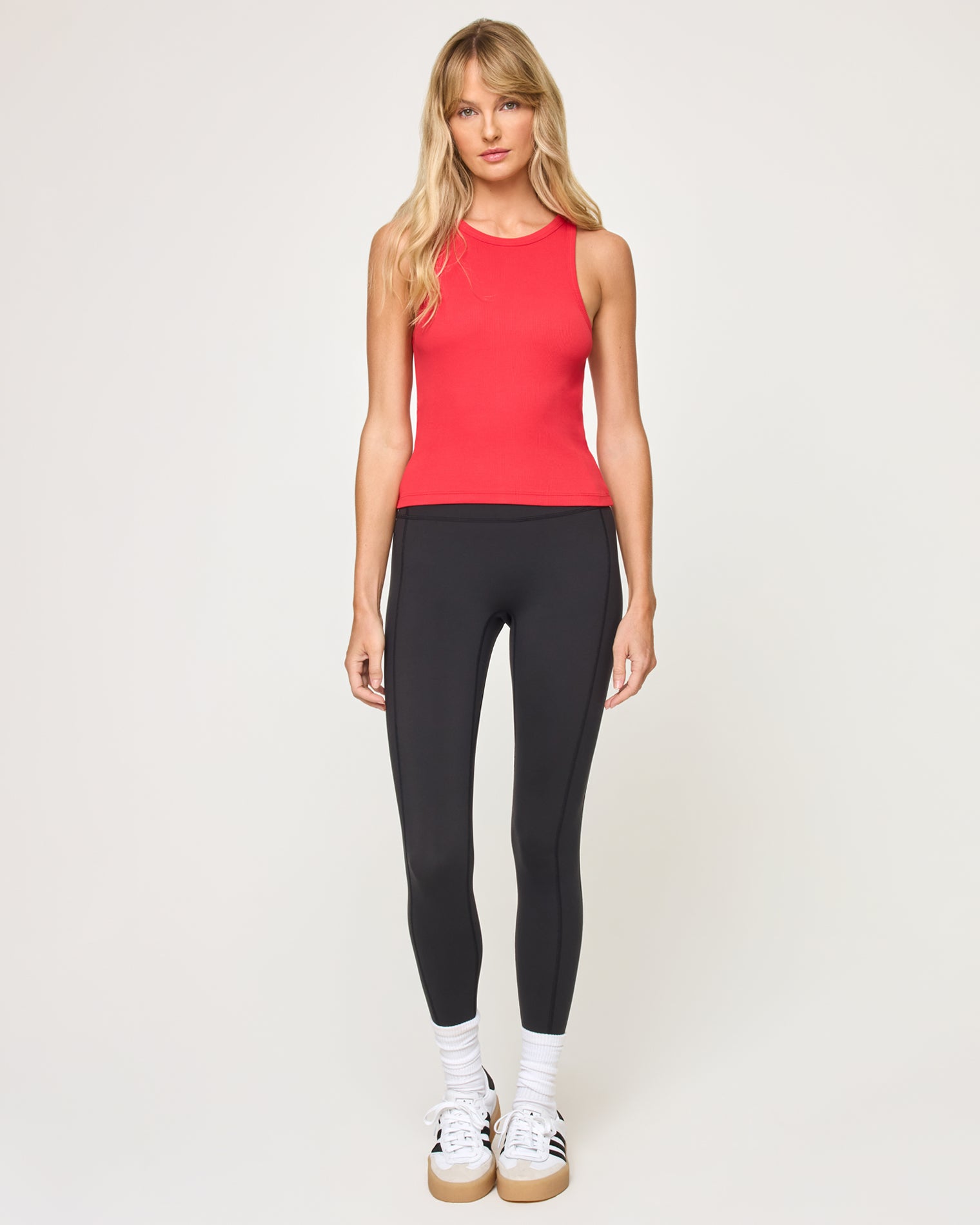 Rewind Tank - Flame Flame | Model: Lura (size: S) | Hover