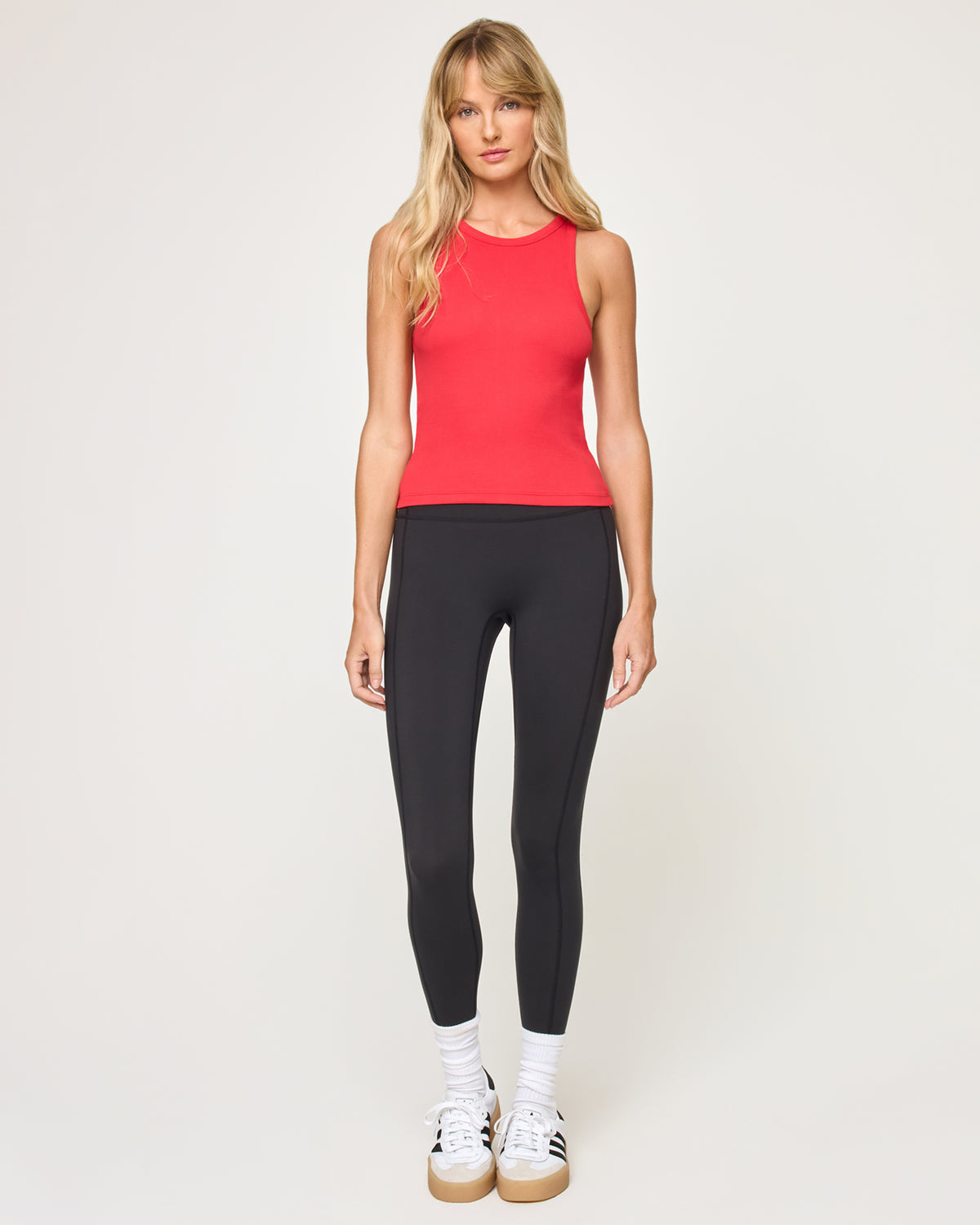 Rewind Tank - Flame Flame | Model: Lura (size: S) | Hover