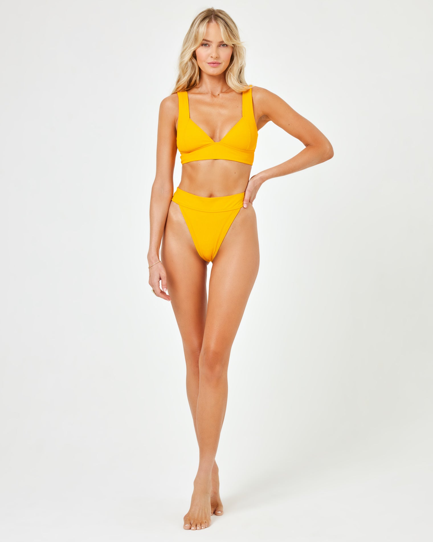 Ribbed Hailey Bikini Top - Mango Mango | Model: Lura (size: S) | Hover