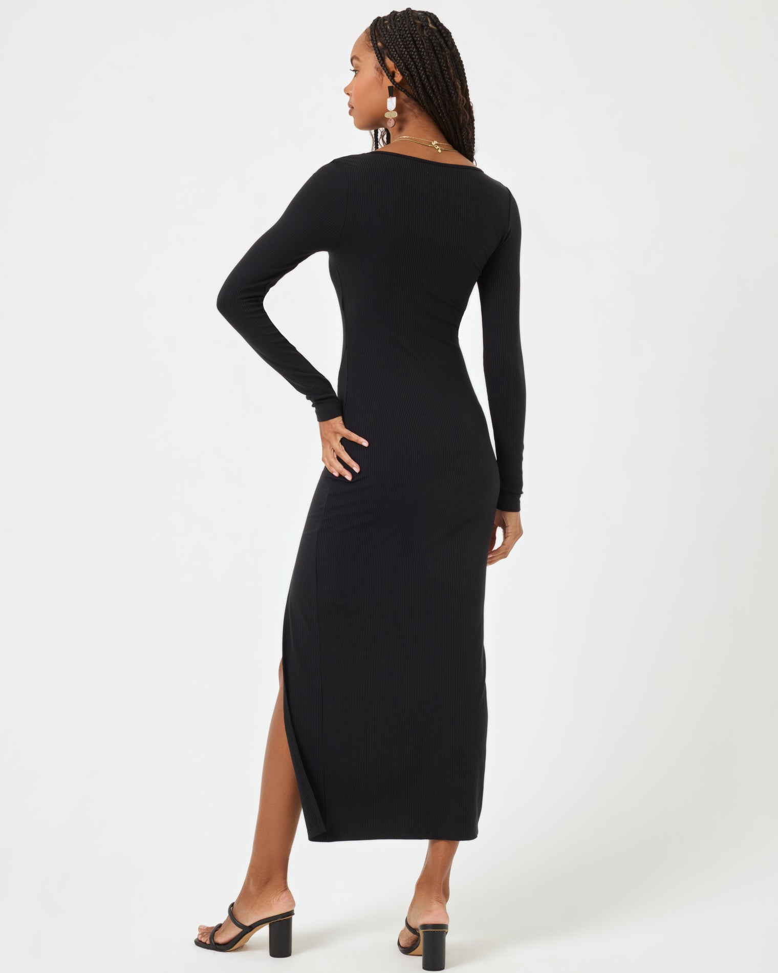 Windsor Dress - Black Black | Model: Taelor (size: S)