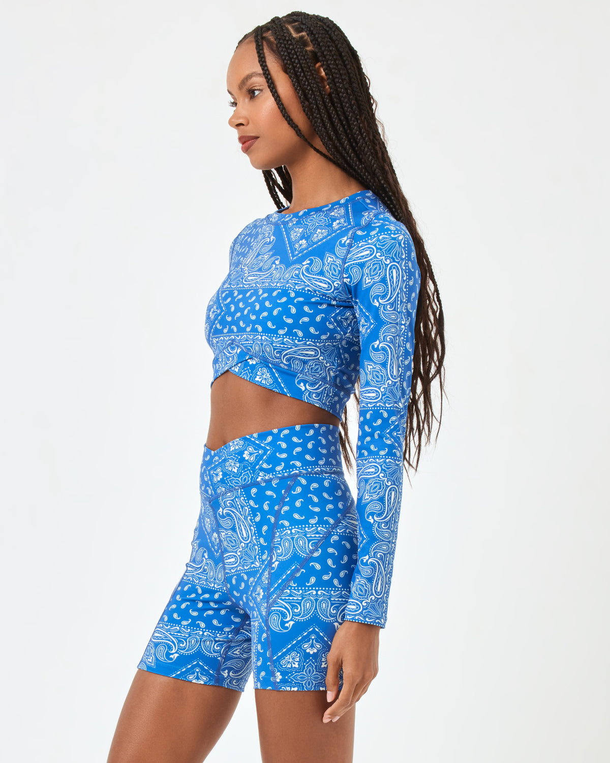 Printed Aim High Top Bandana | Model: Taelor (size: S)
