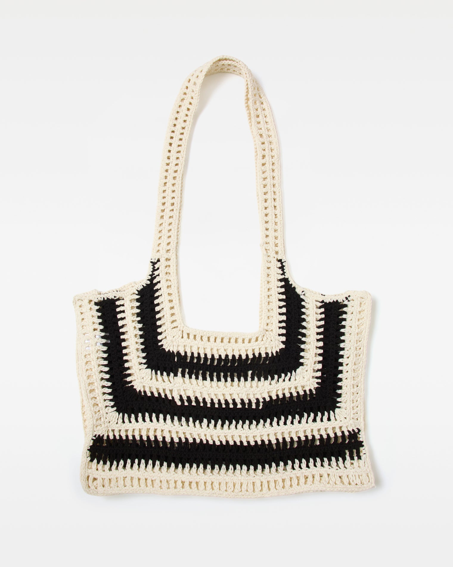 Caylin Crochet Tote - Black-White Flat lay of the black and white Caylin Crochet Tote.