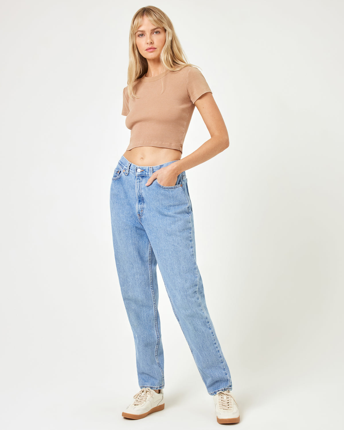 aligrace Michelle Tilted Denim Pant Blue | Model: Lura (size: S)