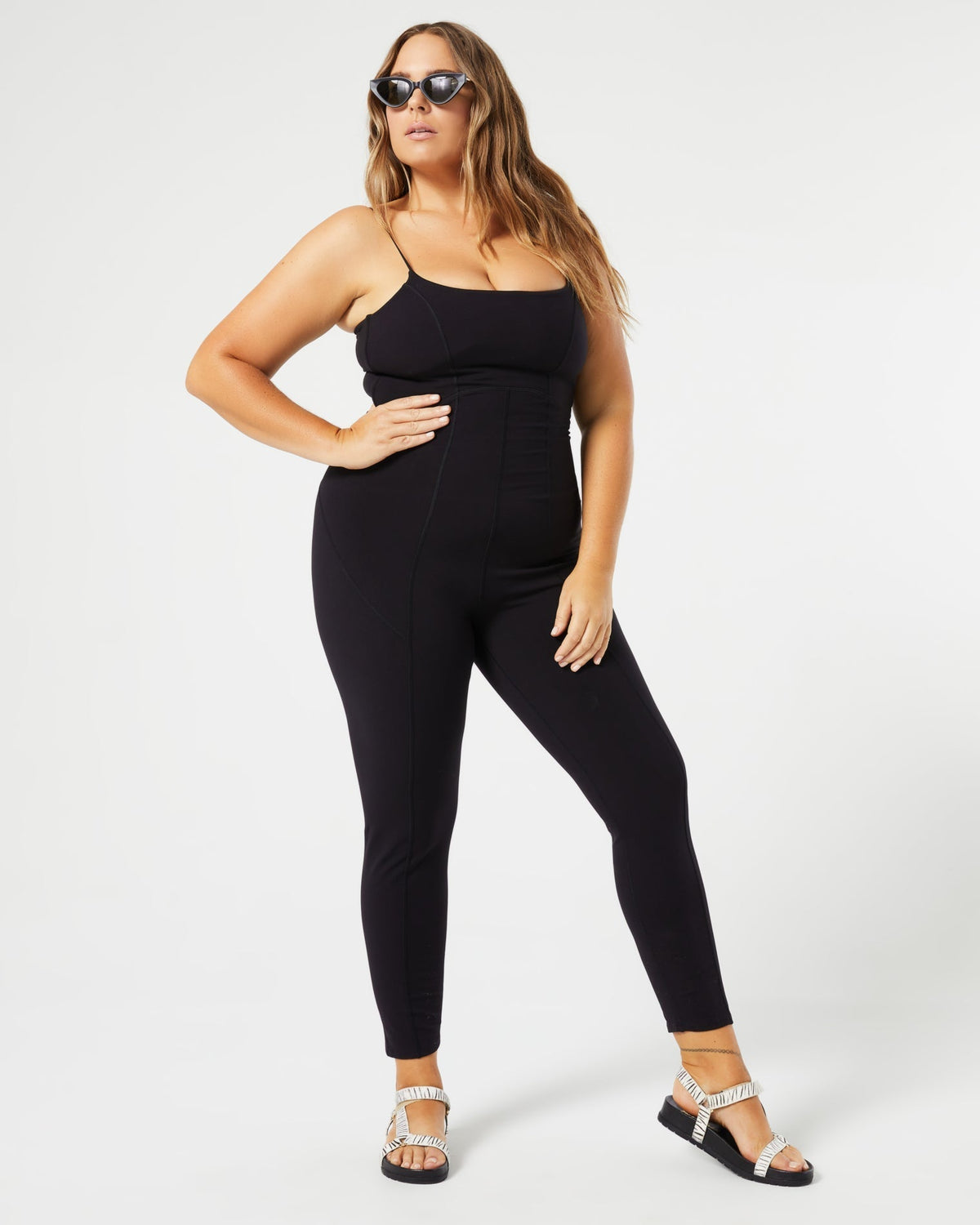 Go The Distance Jumpsuit - Black Black | Model: Ali (size: XL) 