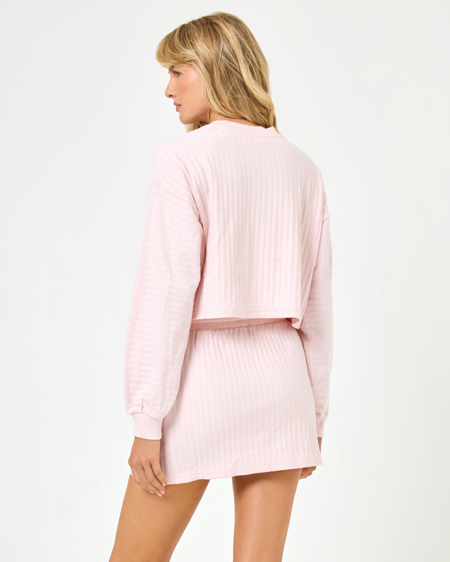 Half Court Pullover - Petal Petal | Model: Lura (size: S)