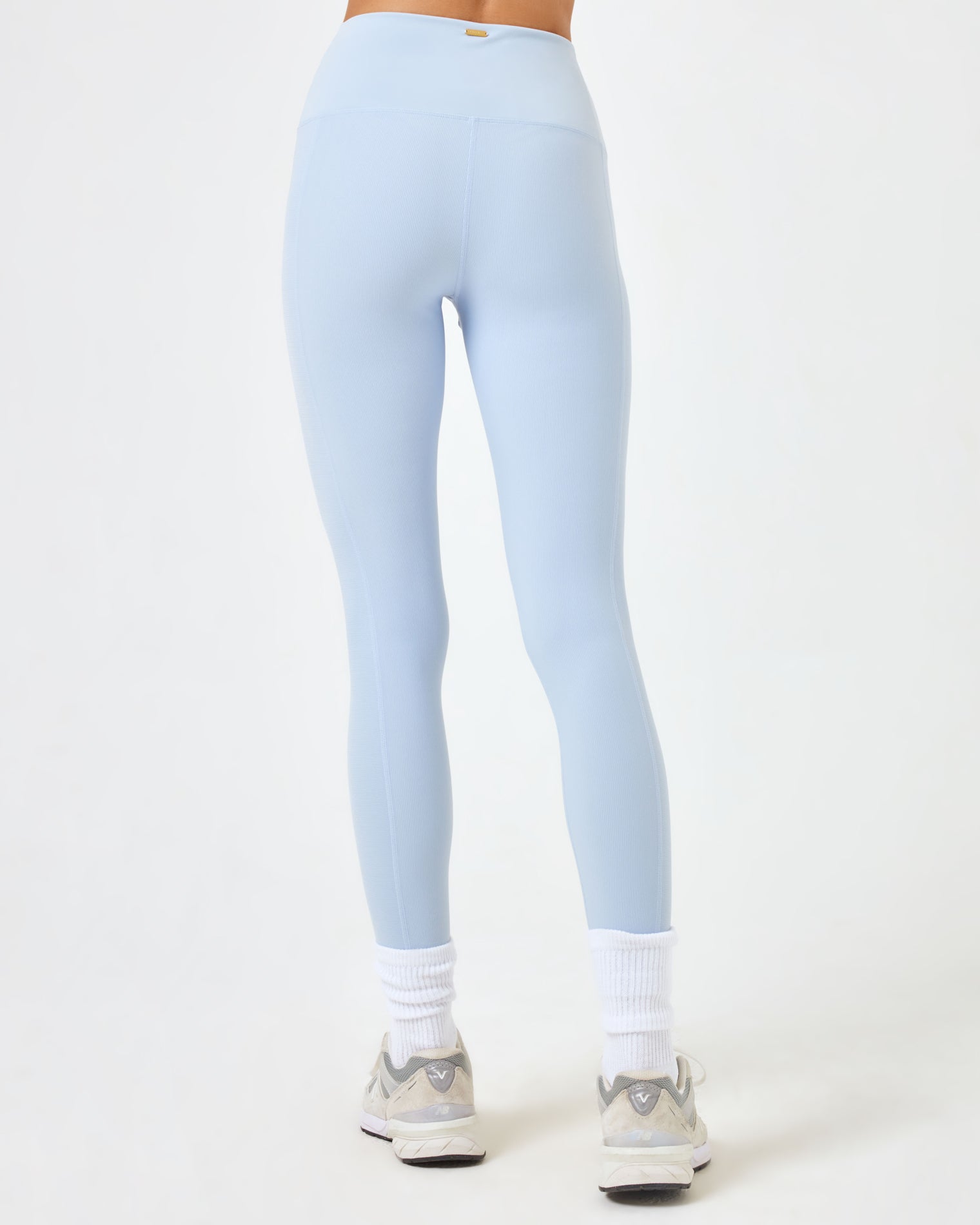 Mercer Legging - Mist Mist | Model: Diana (size: S)