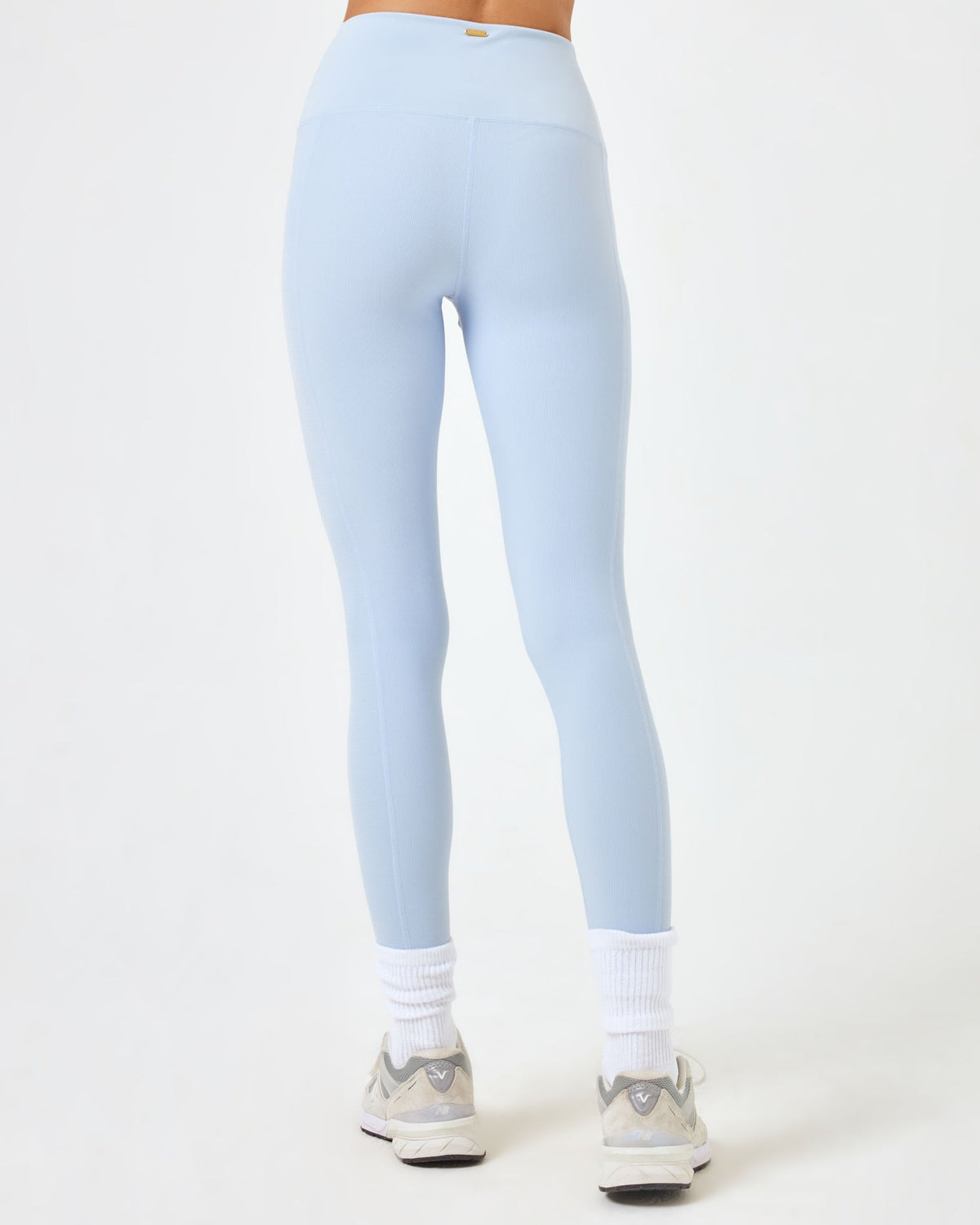 Mercer Legging - Mist Mist | Model: Diana (size: S)