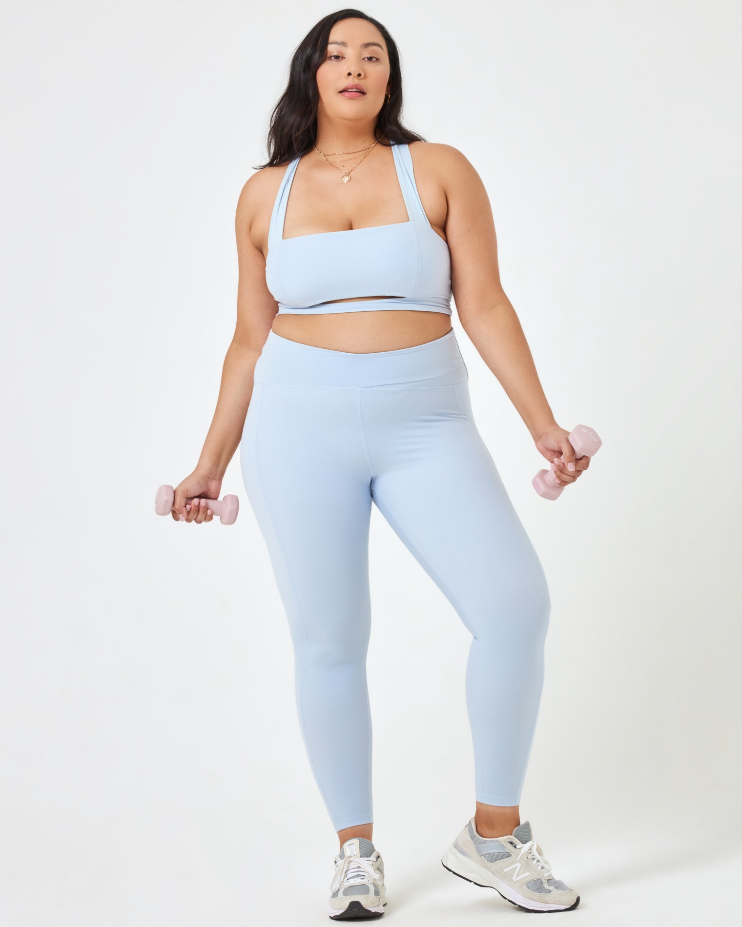 Mercer Legging - Mist Mist | Model: Bianca (size: XL)