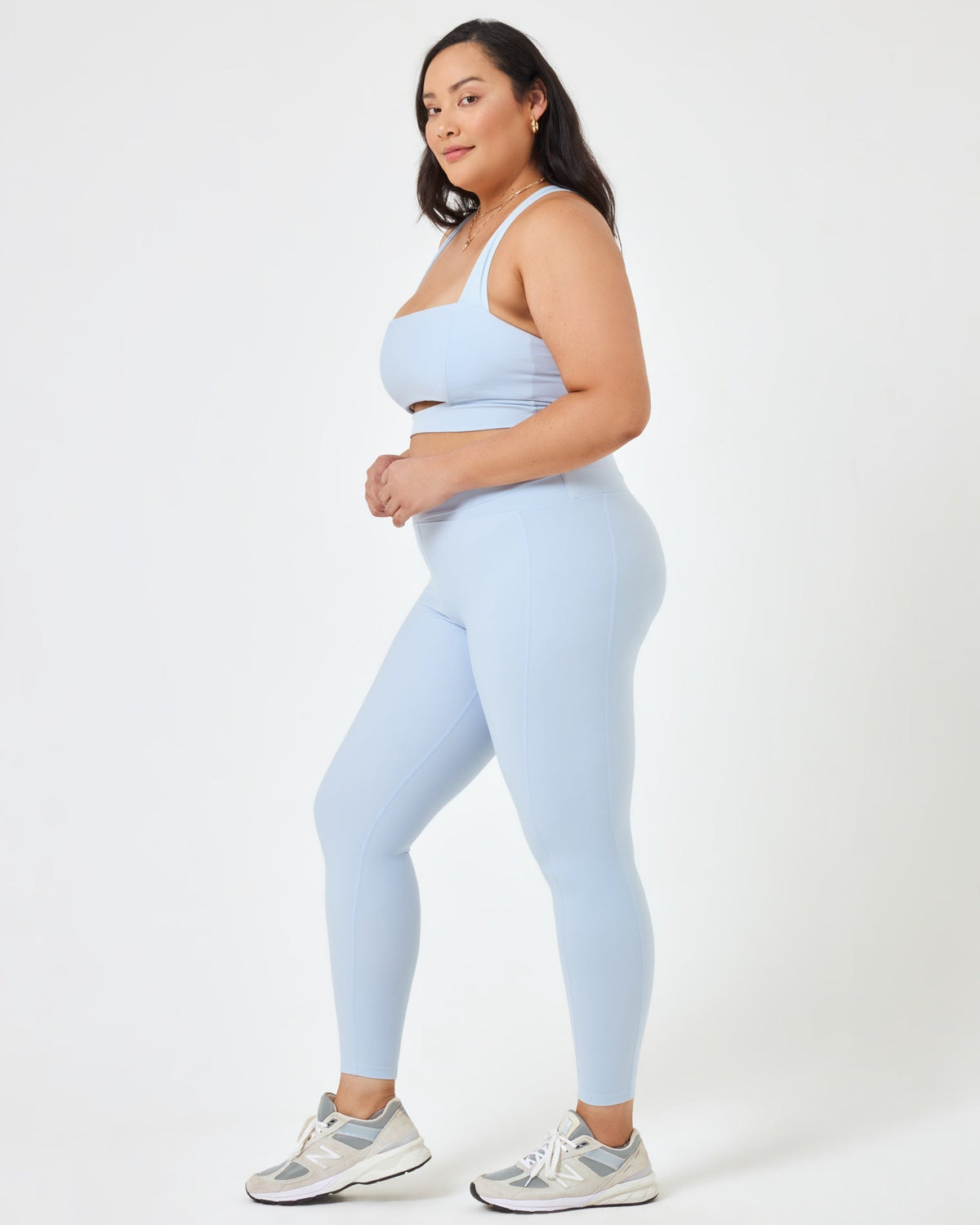 Mercer Legging - Mist Mist | Model: Bianca (size: XL)