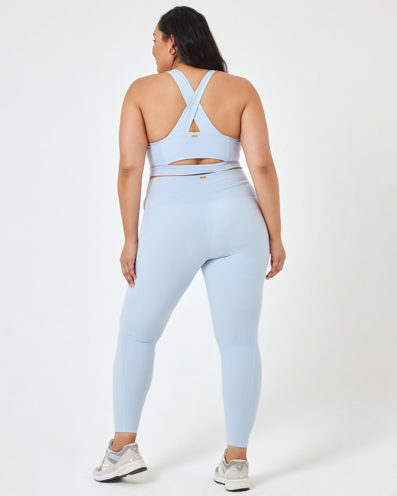 Mercer Legging - Mist Mist | Model: Bianca (size: XL)