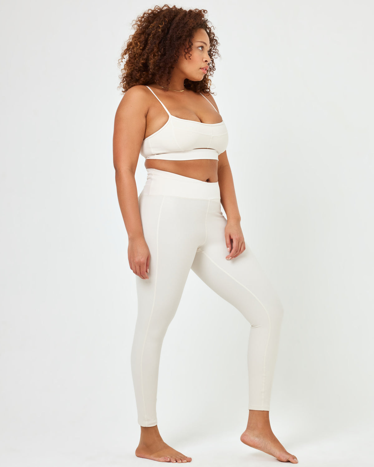 Rush Bra - Bone Bone | Model: Amber (size: XL)