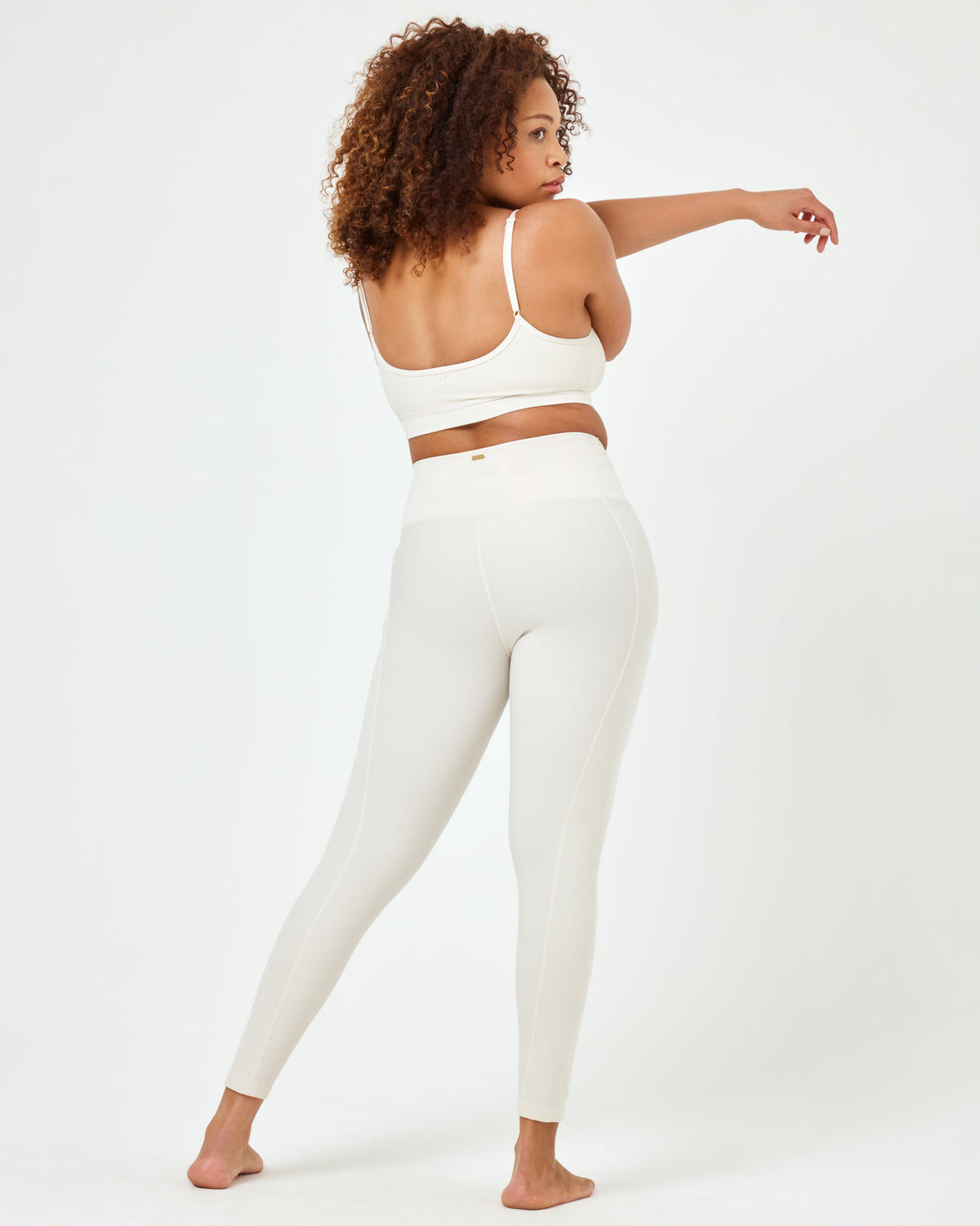 Rush Bra - Bone Bone | Model: Amber (size: XL)
