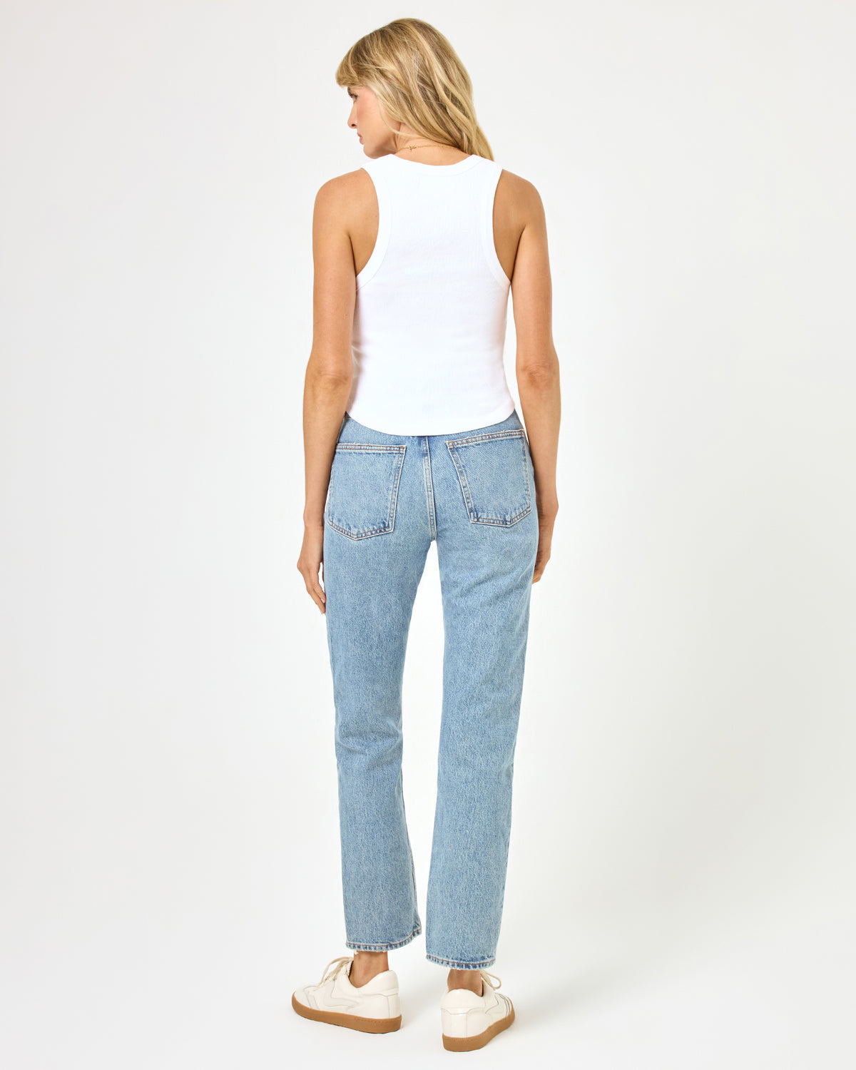 Ash Tank - White White | Model: Lura (size: S) 