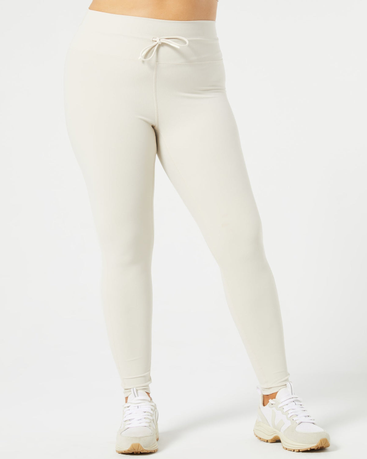 Turner Legging - Bone Bone | Model: Ali (size: XL)