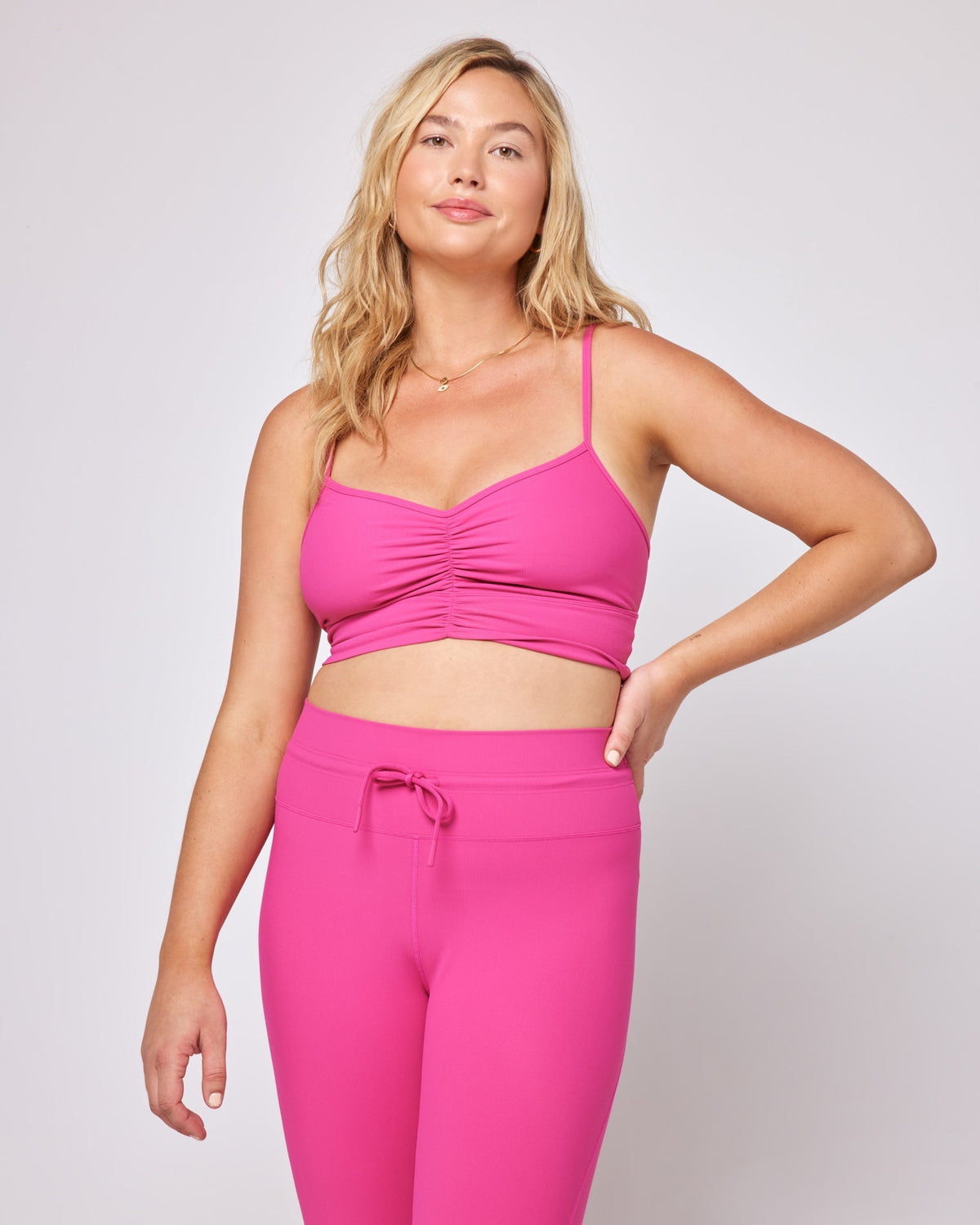 Soren Top - Bougainvillea Bougainvillea | Model: Sydney (size: XL)