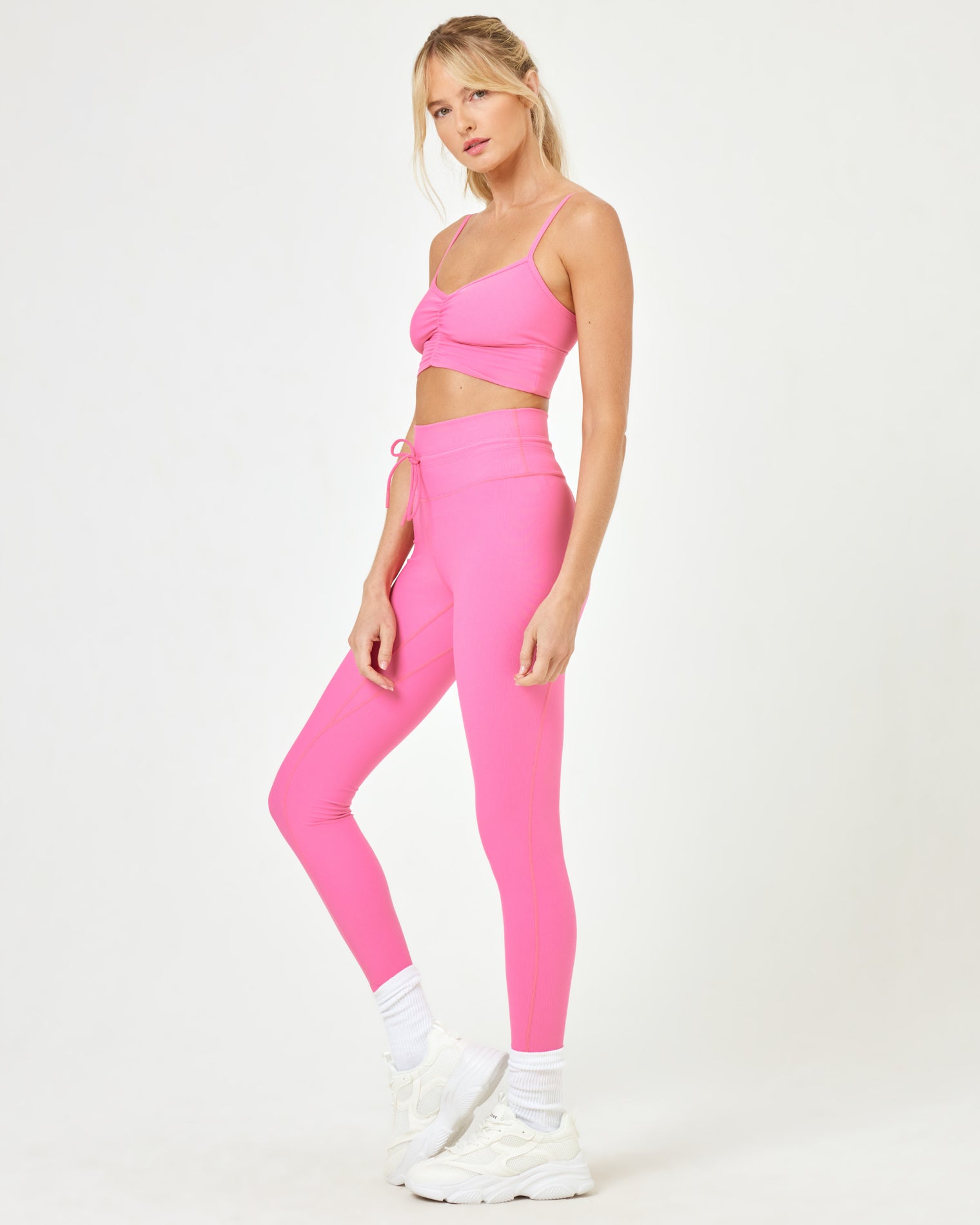 Turner Legging - Taffy Taffy | Model: Lura (size: S) | Hover