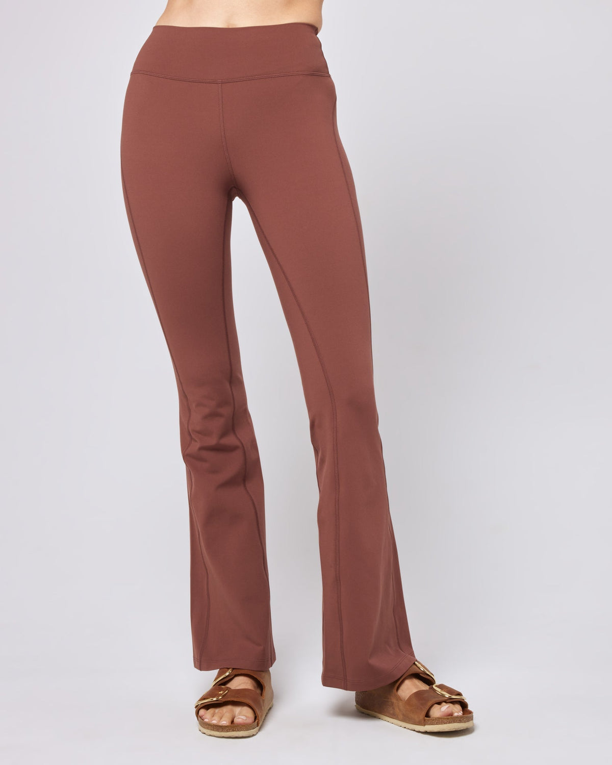 Overdrive Legging - Cafe Cafe | Model: Lura (size: S) | Hover
