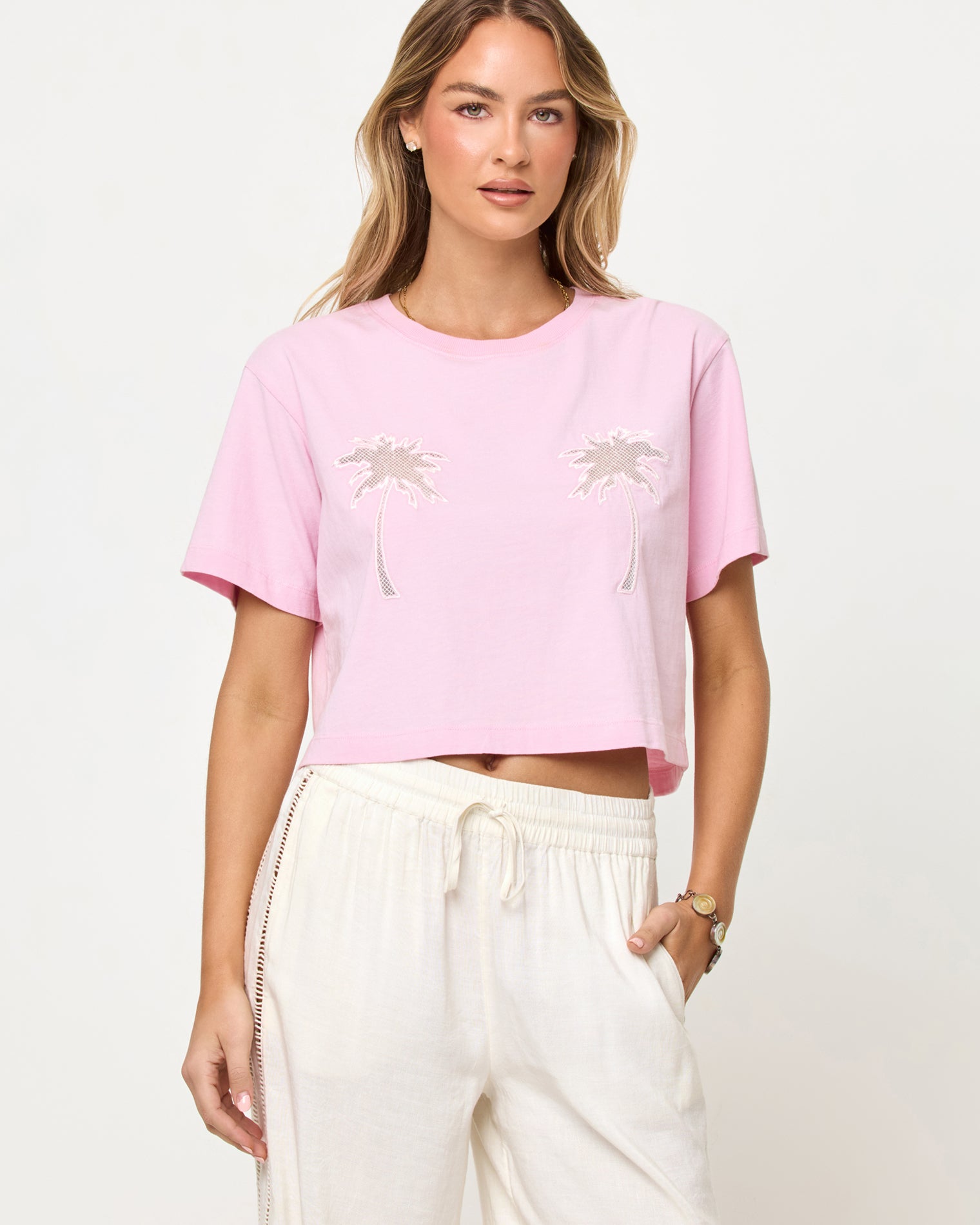 Core Top - Rosewater Rosewater | Badge:New Arrival_#B2AC88_#ffffff'
LSPACE Core top in Rosewater, close-up front view on model.