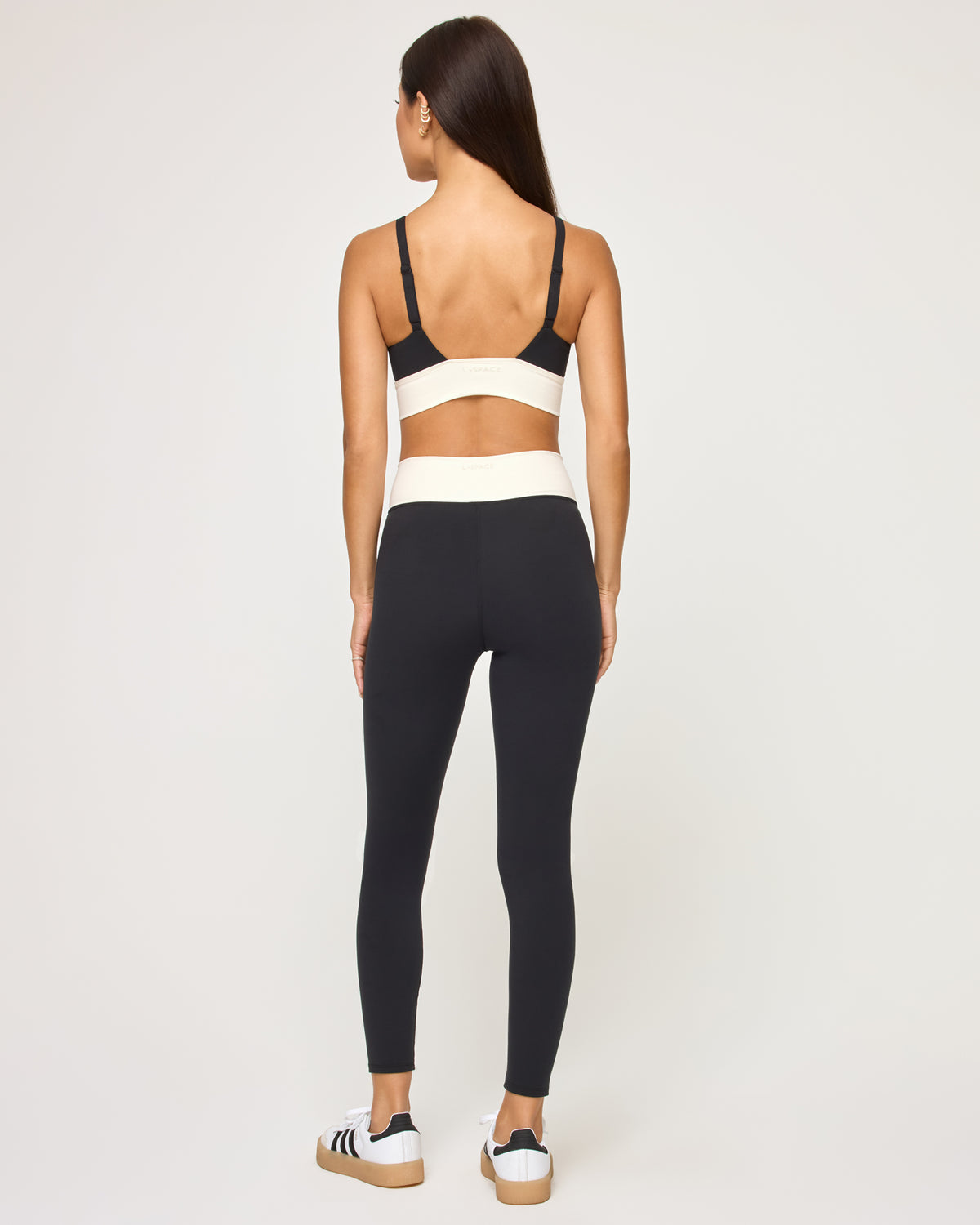 Unmatched Bra - Black-Cream Black-Cream | Model: Jocelyn (size: S)
