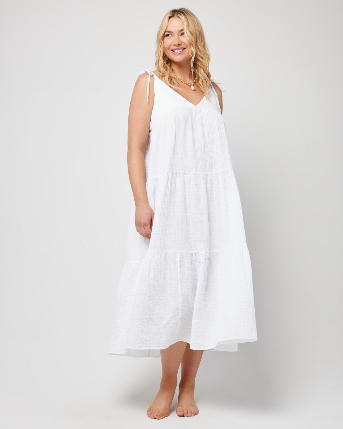 Ava Dress - White White | Model: Sydney (size: XL)