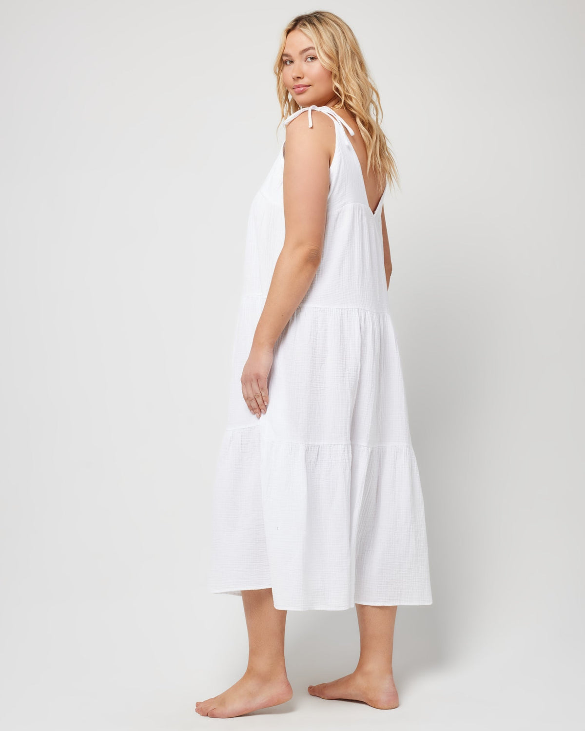 Ava Dress - White White | Model: Sydney (size: XL)