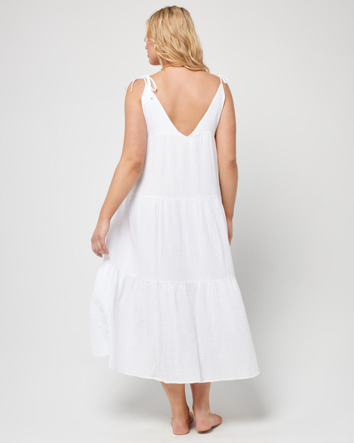 Ava Dress - White White | Model: Sydney (size: XL)