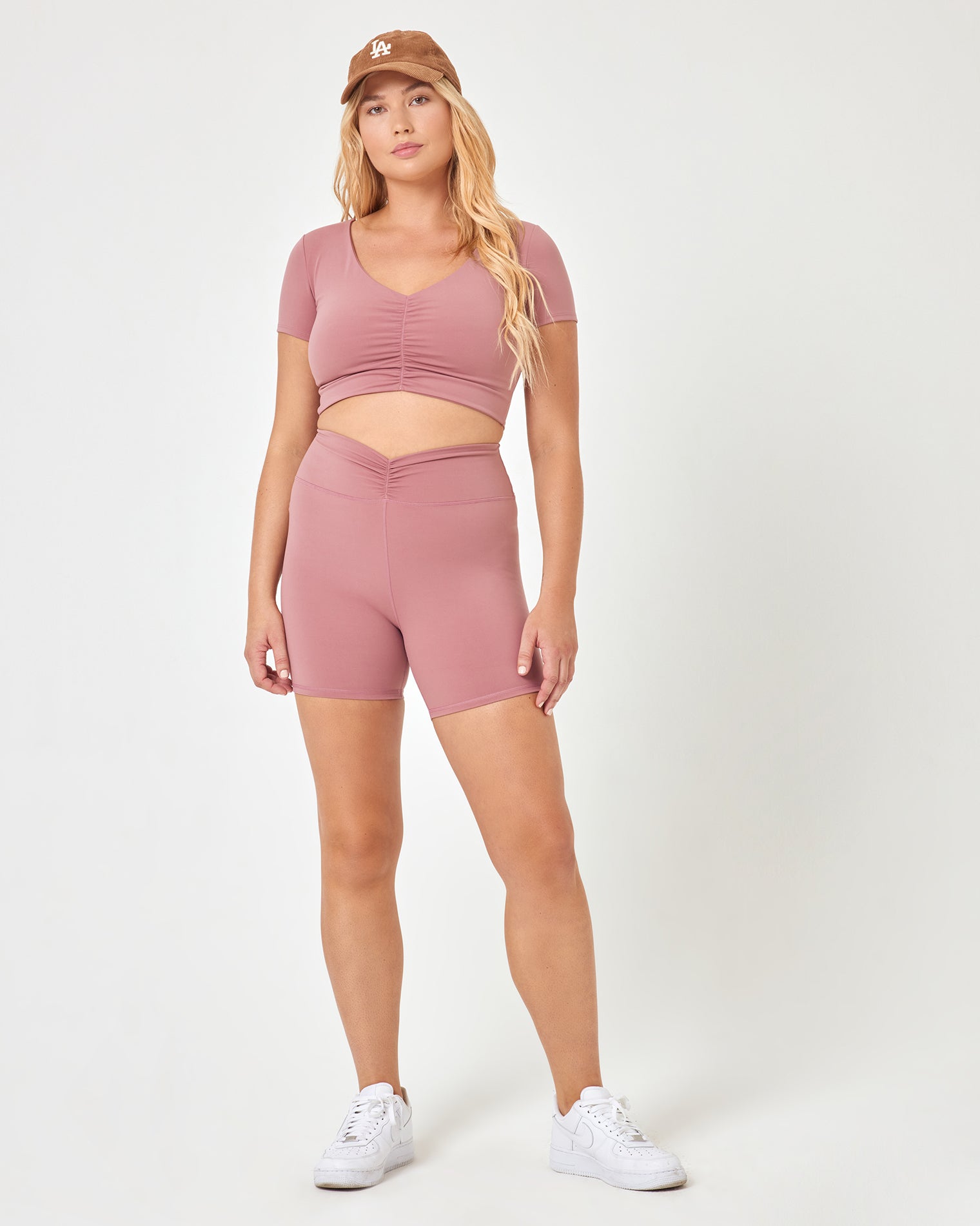 Warren Short - Rose Rose | Model: Sydney (size: XL) 