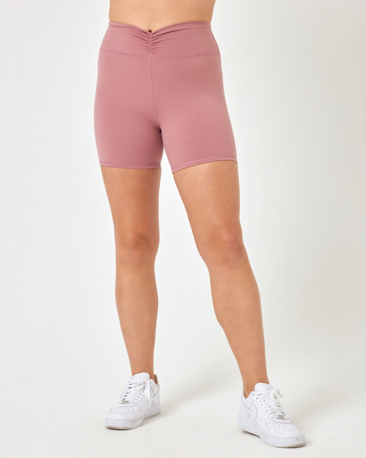 Warren Short - Rose Rose | Model: Sydney (size: XL)