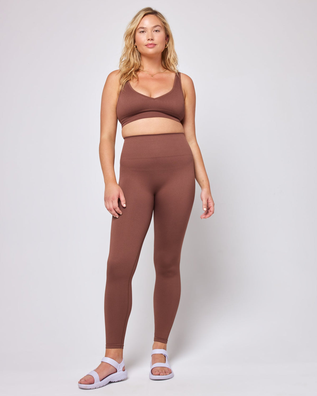 Work It Legging - Cafe Cafe | Model: Sydney (size: XL) | Hover