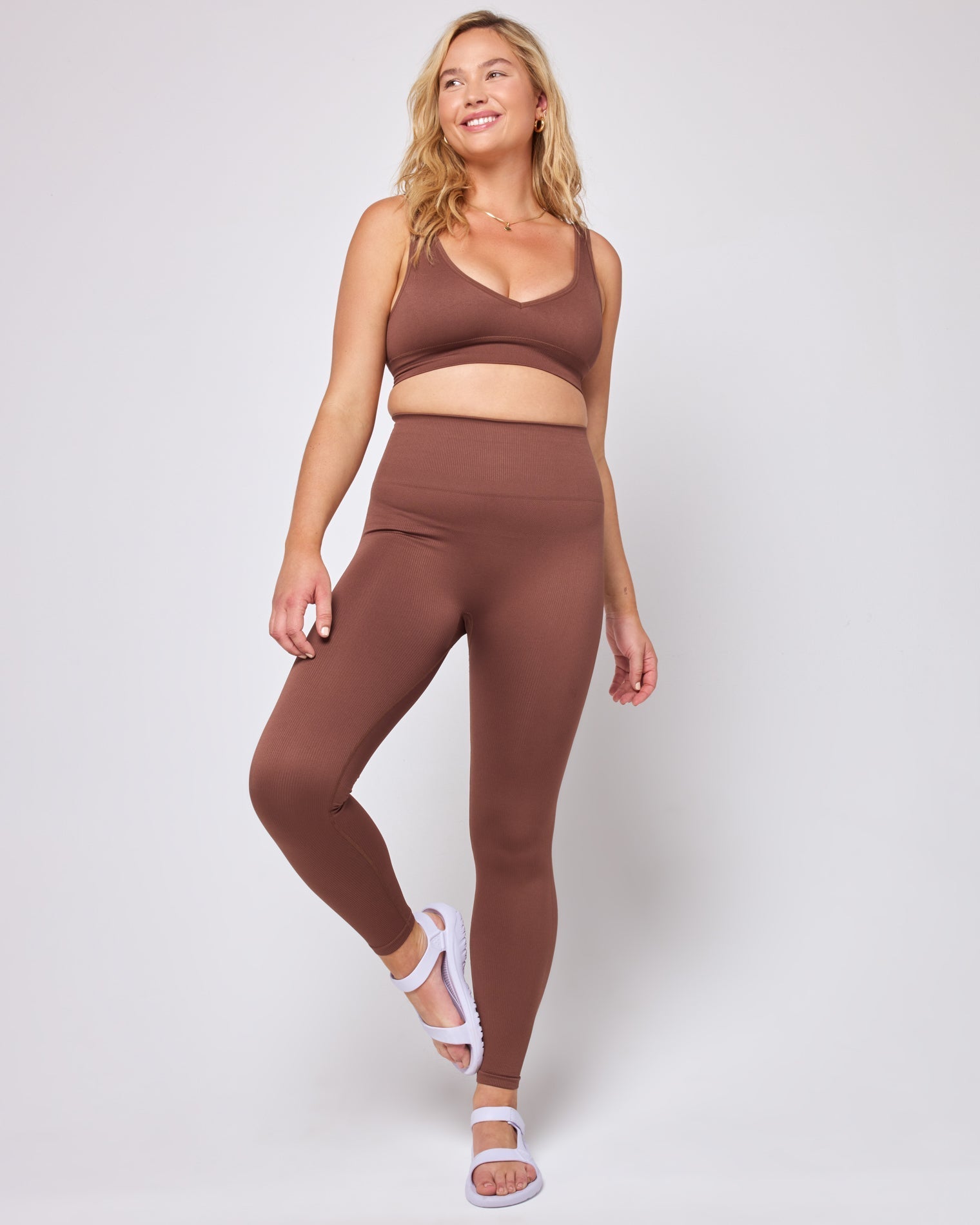 Work It Legging - Cafe Cafe | Model: Sydney (size: XL)