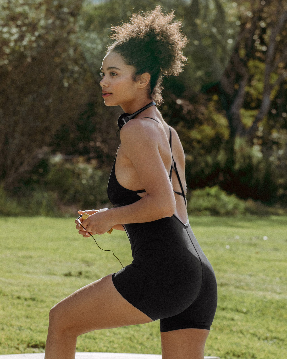 Owen Romper - Black Black | Model: Lura (size: S)