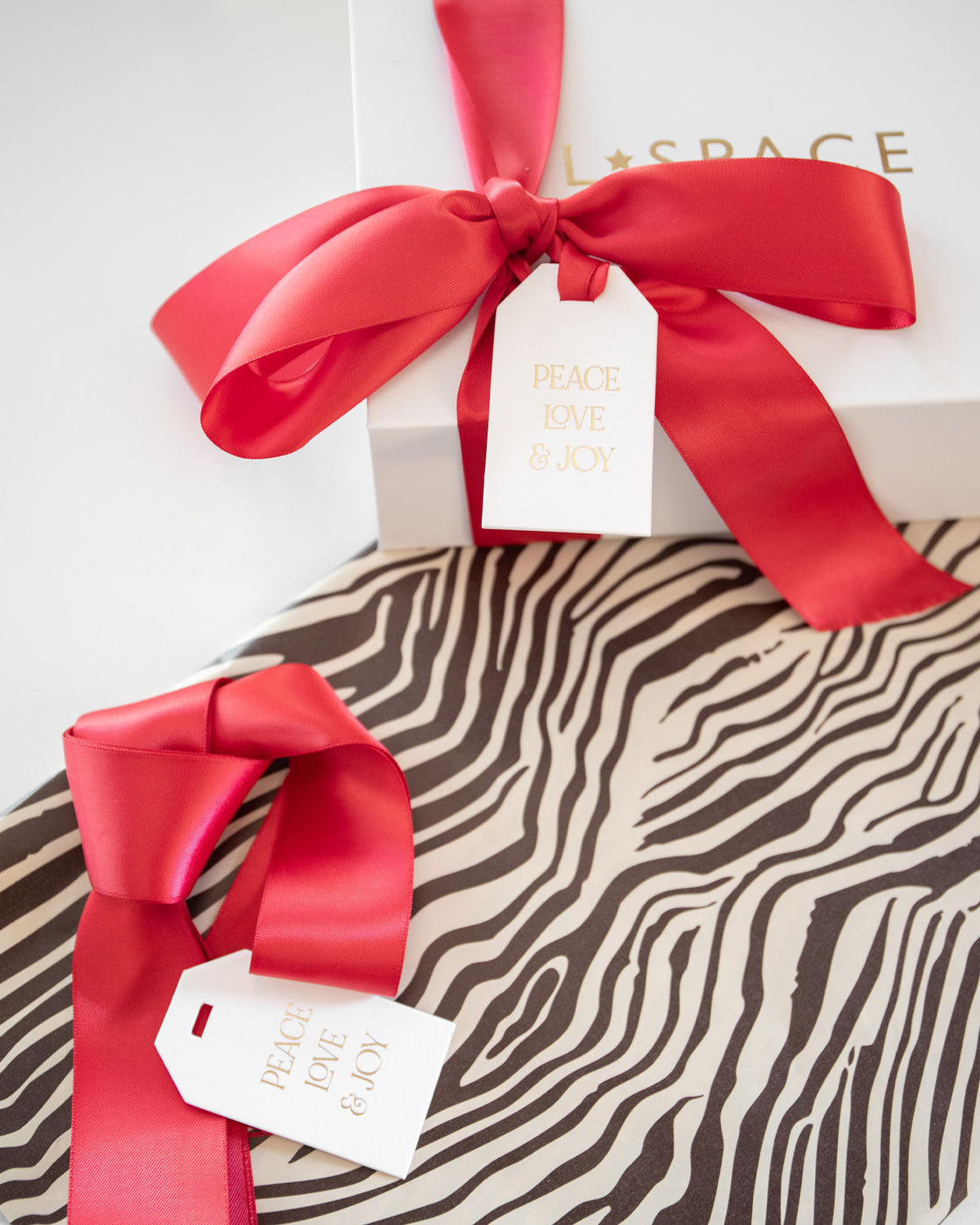 Holiday Gift Box Set - Red Holiday Gift Box Set - Red