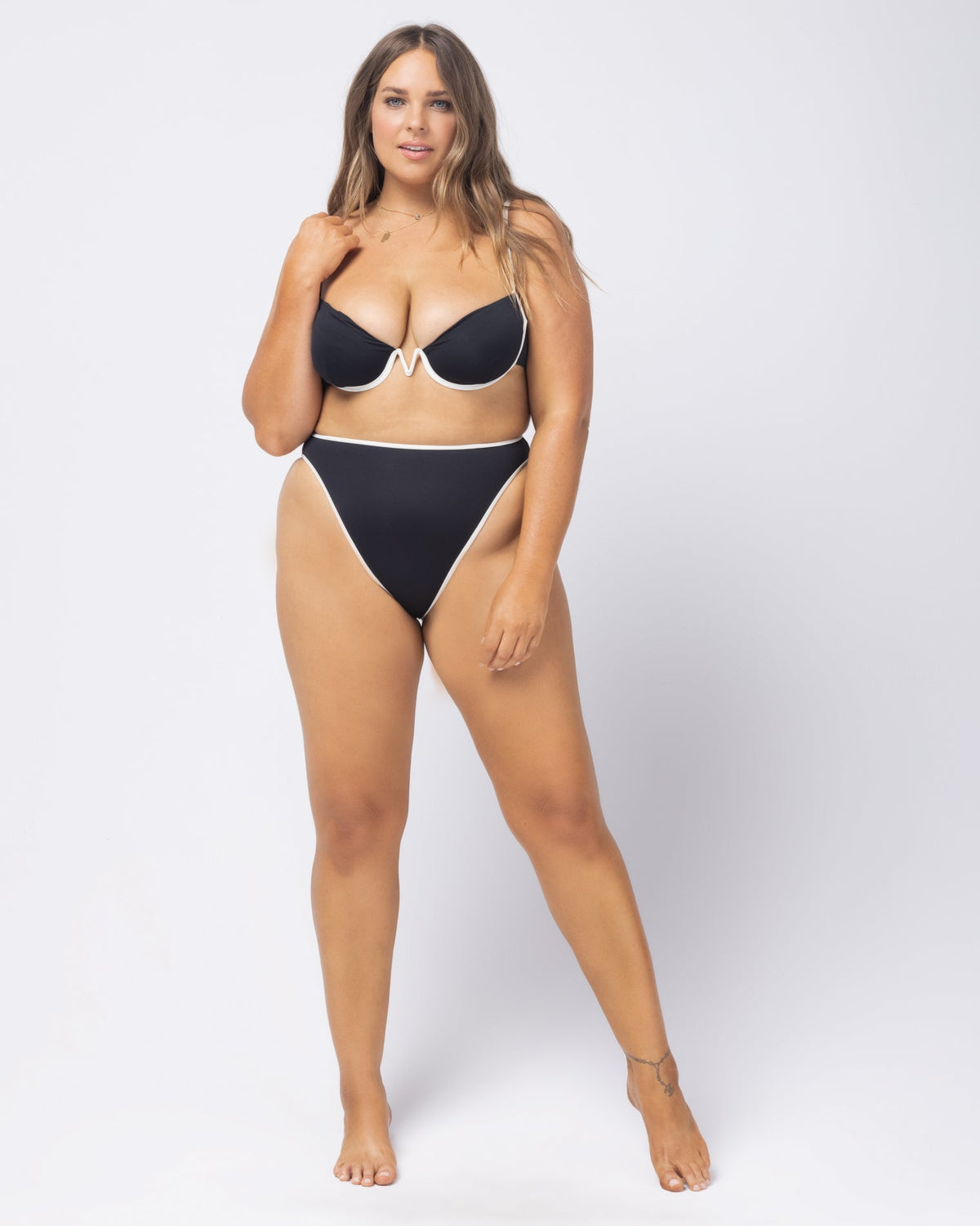 Nora Bikini Bottom - Black Cream Black-Cream | Model: Ali (size: XL)