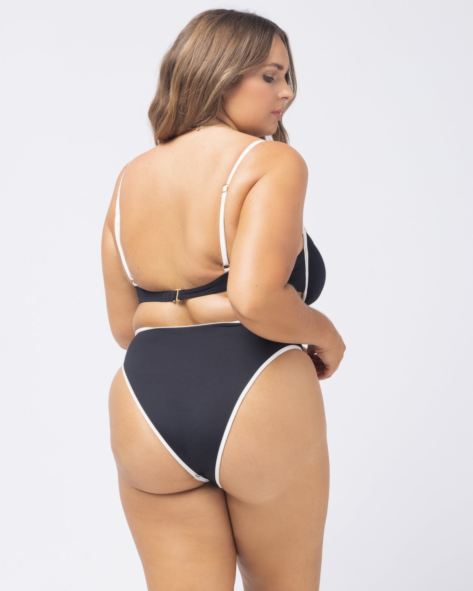 Nora Bikini Bottom - Black Cream Black-Cream | Model: Ali (size: XL)