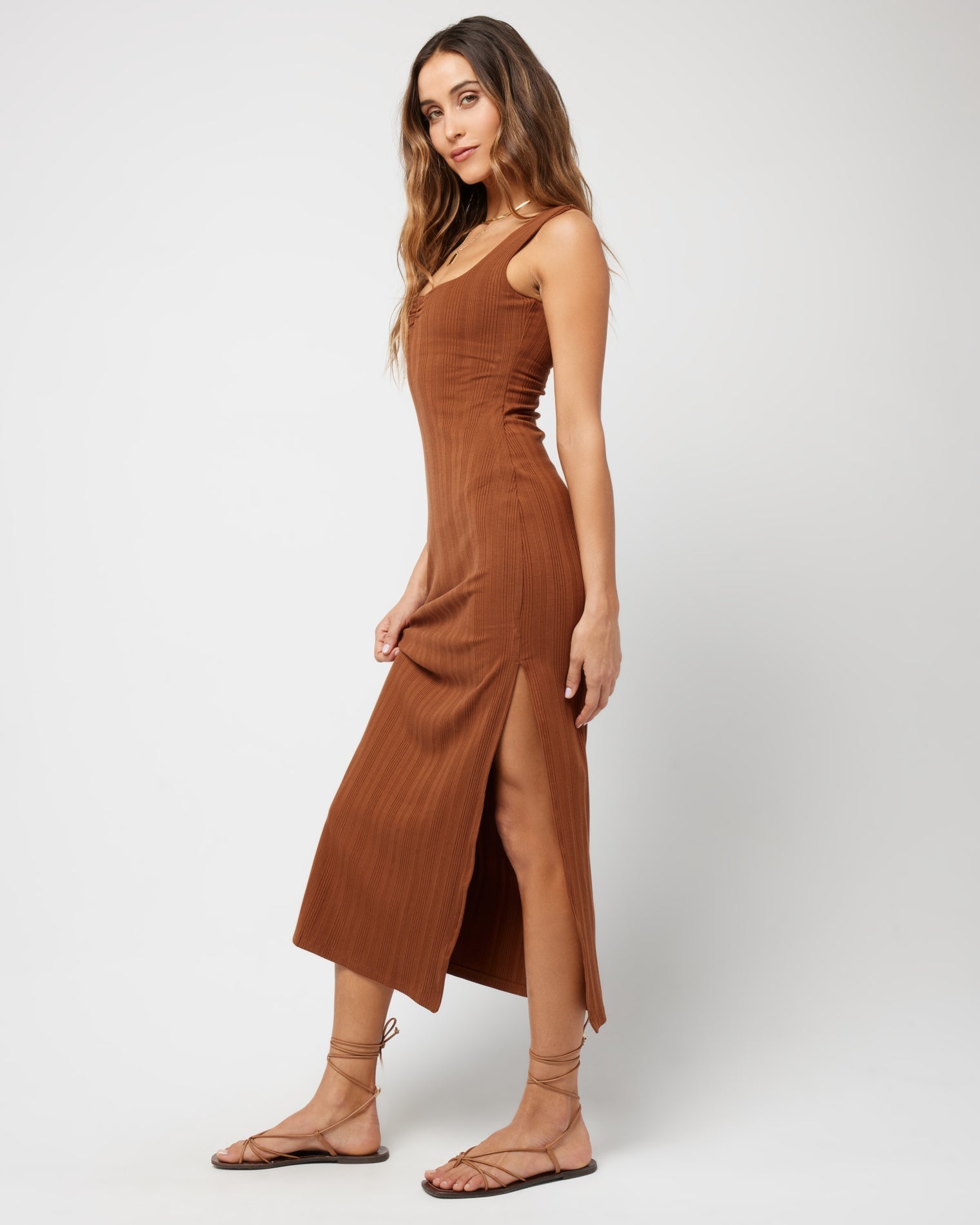 Celine Dress - Coffee Coffee | Model: Anna (size: S)