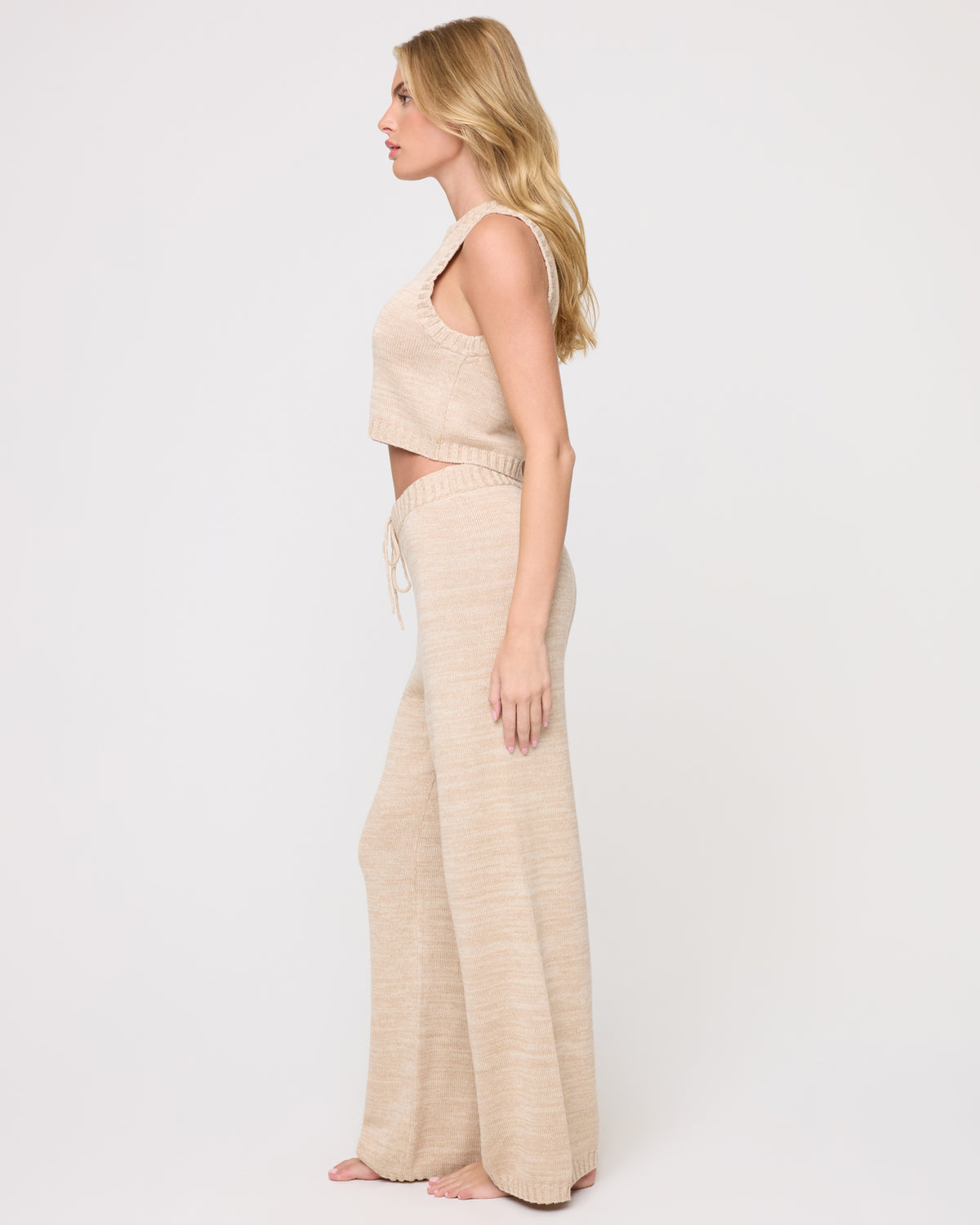 En Route Top - Heather Oatmeal Heather Oatmeal | Model: Madison (size: S) 