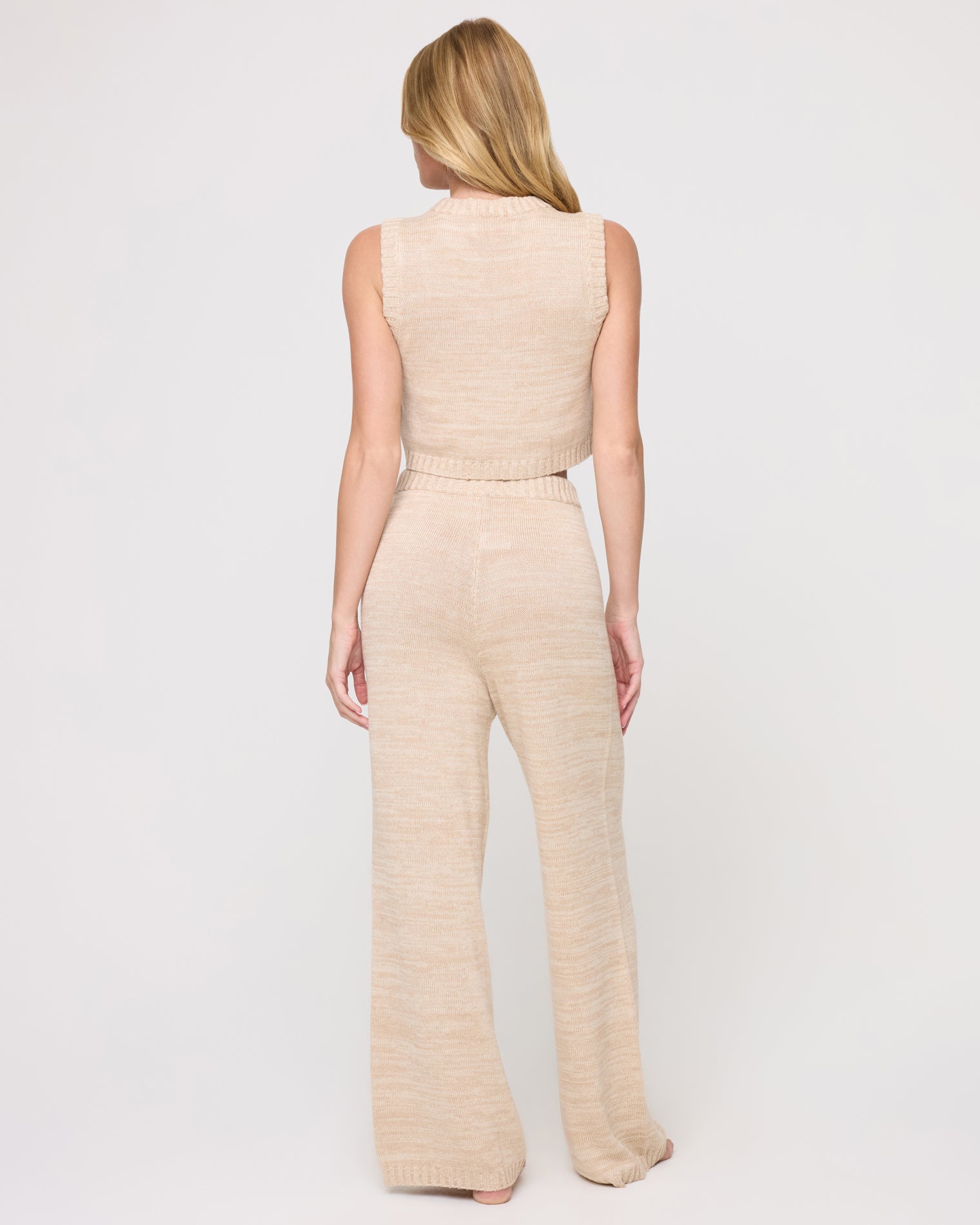 En Route Top - Heather Oatmeal Heather Oatmeal | Model: Madison (size: S) 