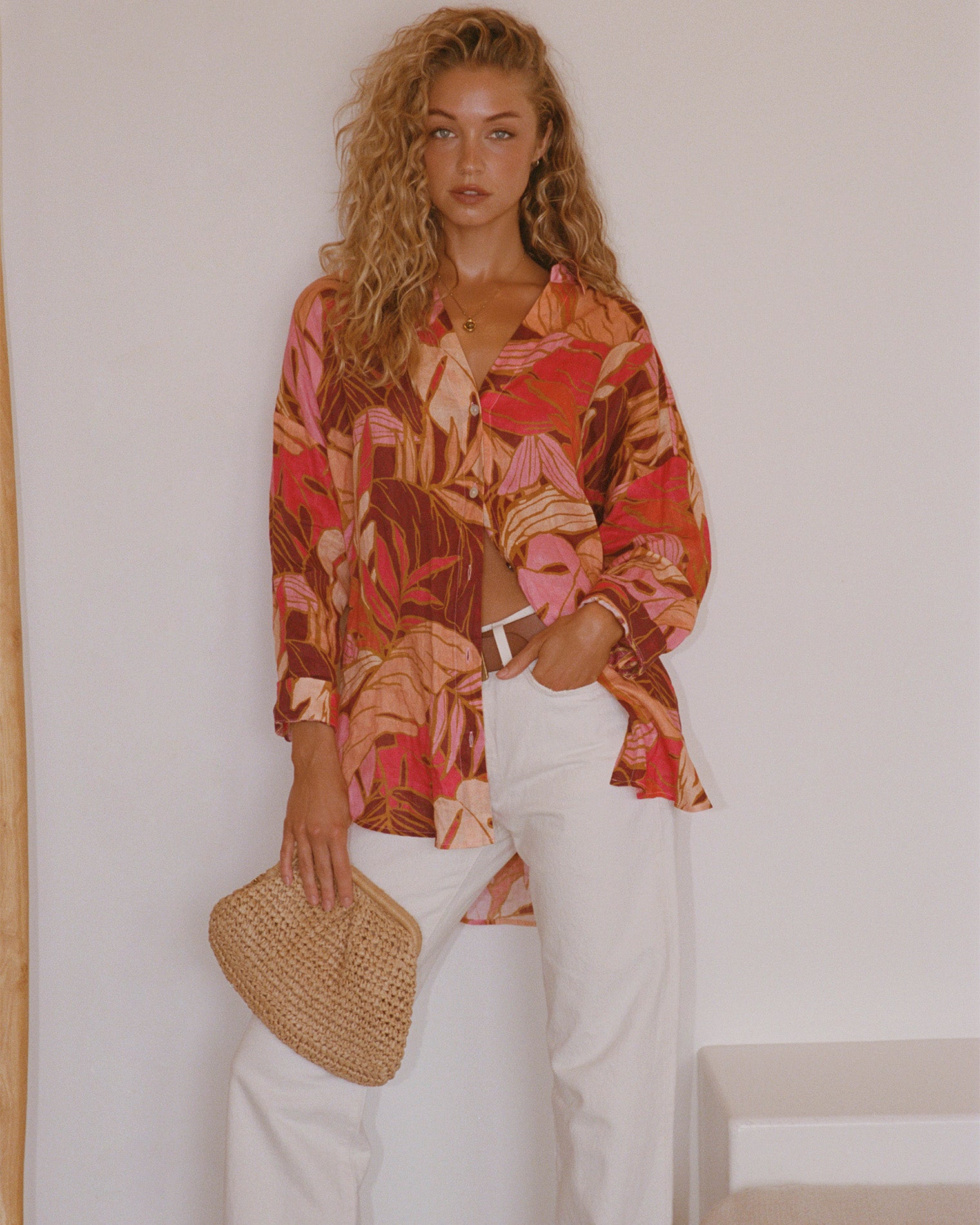 Rio Tunic - Leaf It To Me Leaf It To Me | Badge:New Arrival_#B2AC88_#ffffff'
Lifestyle image of model wearing the LSPACE Rio Tunic in leaf it to me, a floral-print tunic.
