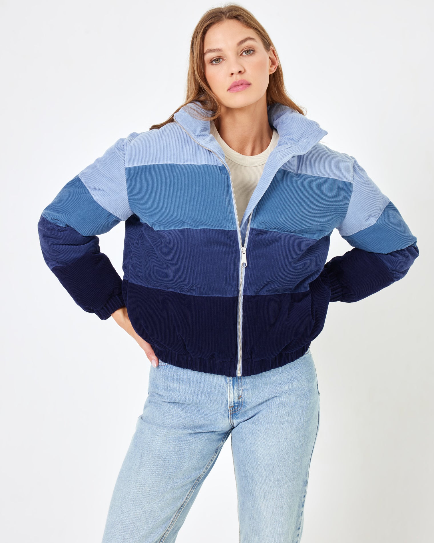 Horizon Jacket - Marina Days Marina Days | Model: Daria (size: S) 