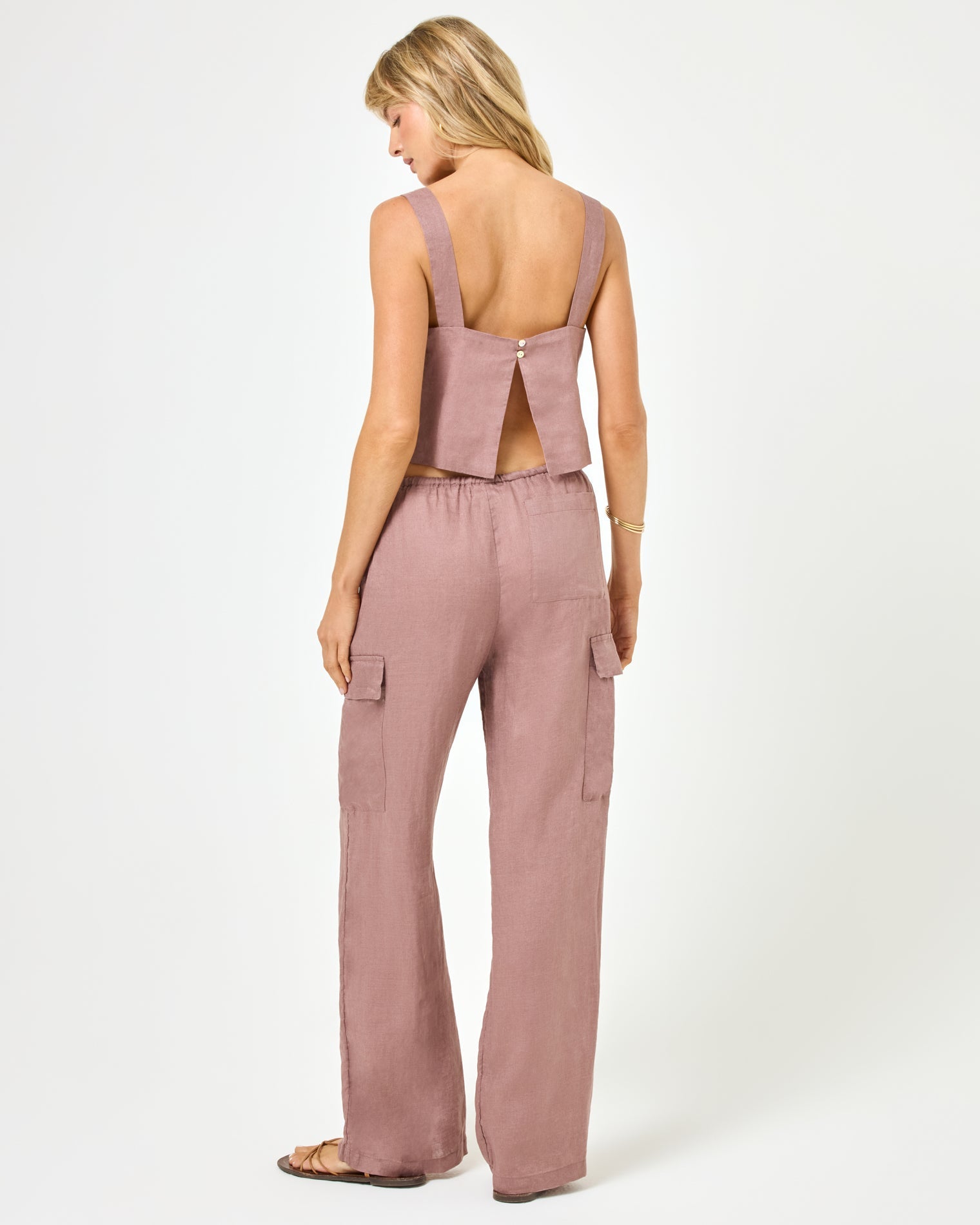 Sundown Cargo Pant - Smoky Quartz Smoky Quartz | Model: Lura (size: S)