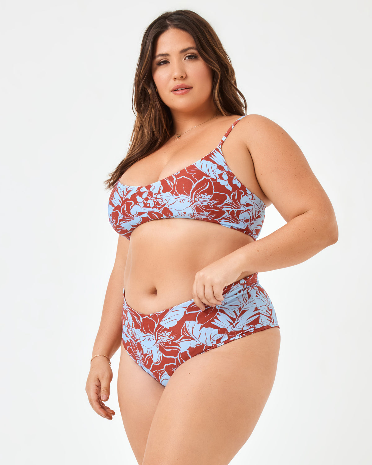 Eco Chic Econyl® High Tide Bikini Bottom - Going Tropical Going Tropical | Model: Jessica (size: XL)