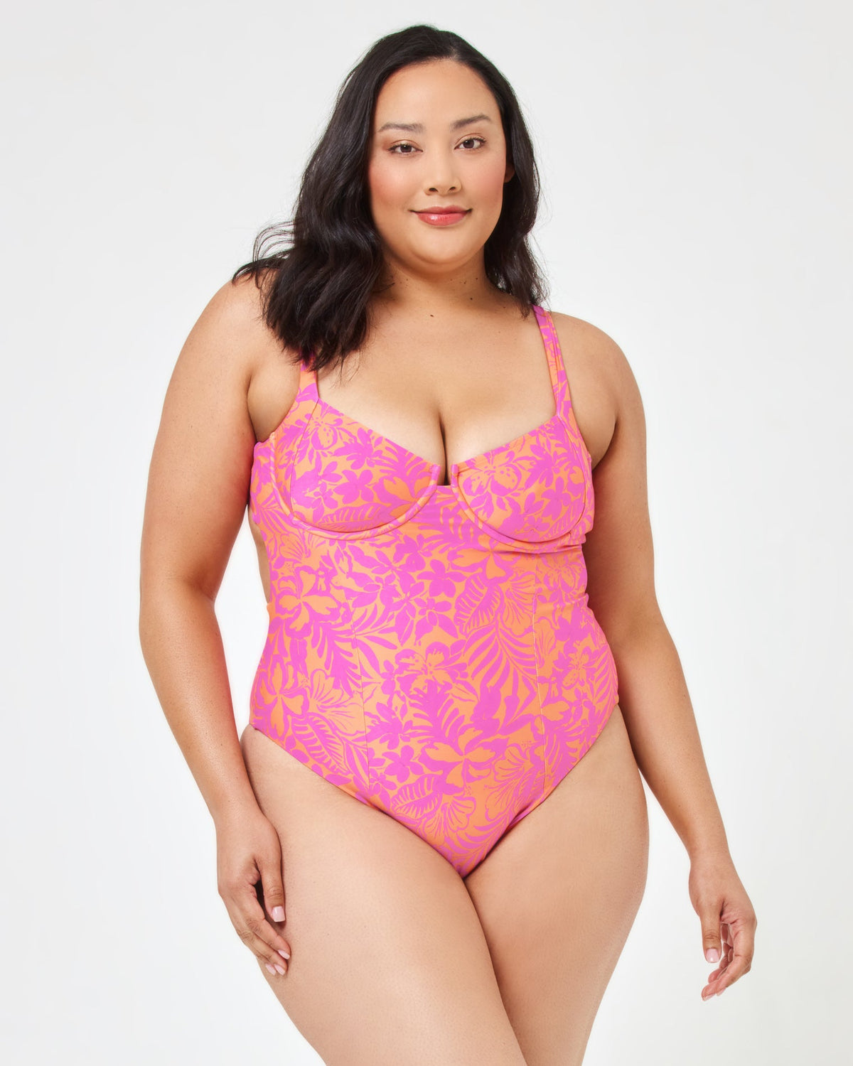 Printed Kendal One Piece Path To Paradise | Model: Bianca (size: XL)