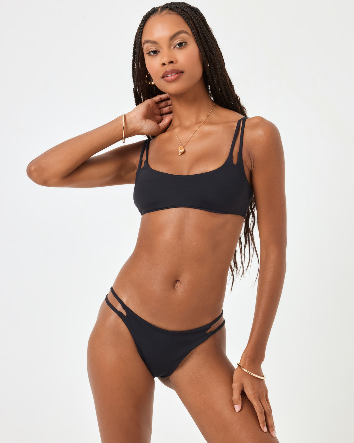 Zinnia Bikini Top - Black Black | Model: Taelor (size: S)