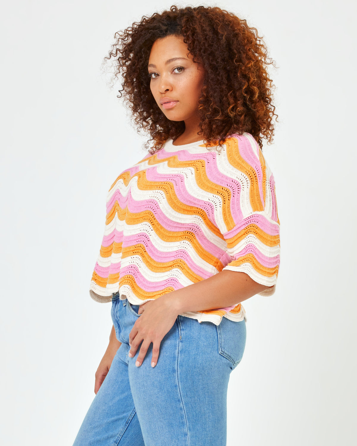 Make Waves Sweater - Catching Sun Catching Sun | Model: Amber (size: XL)